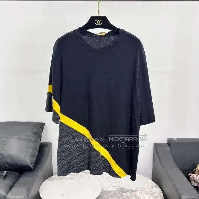 Fendi Fendi Round neck short-sleeve Size US L / EU 52-54 / 3 - 1 Thumbnail