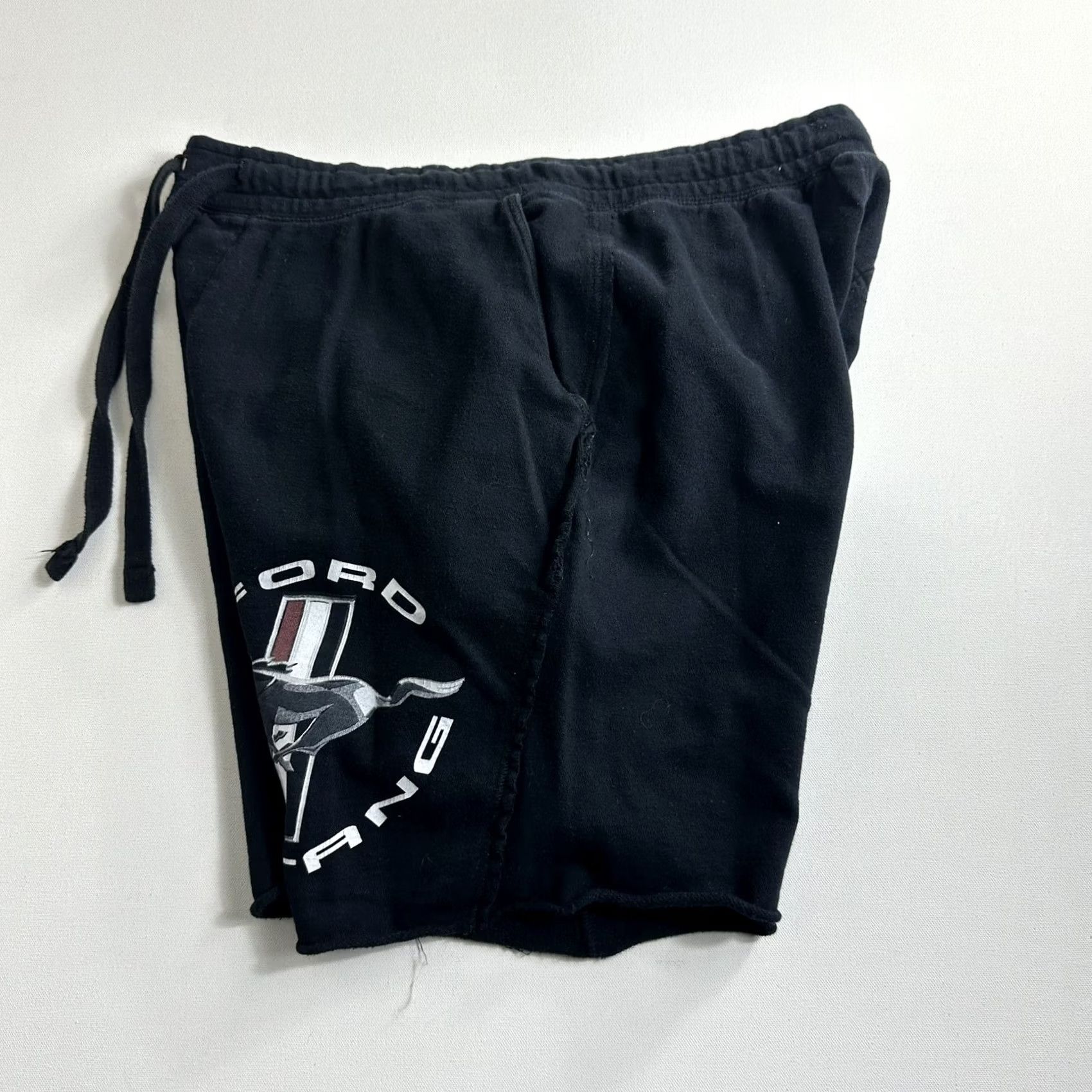 Ford Ford Mustang Sweat Shorts Mens Large Black Official Licensed Fleece Sports Athletic Pockets Adjustable Waist Size US 33 - 4 Thumbnail