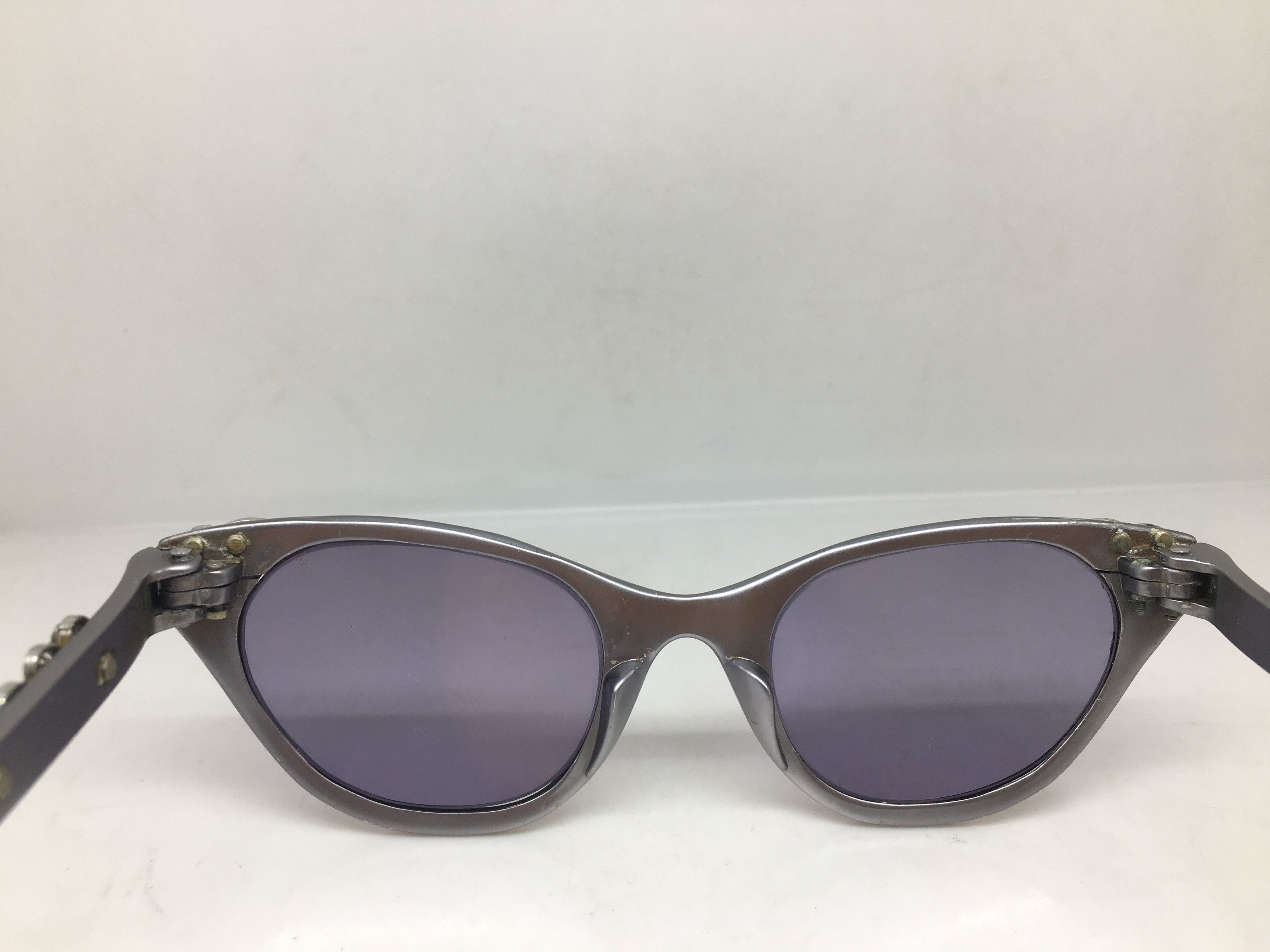 Vintage Vintage 50s TURA Woman Aluminum Silver Cateye Sunglasses Size ONE SIZE - 5 Thumbnail