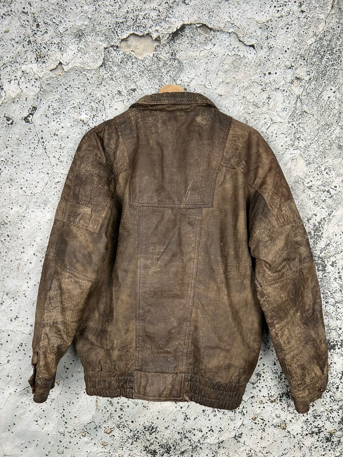 Genuine Leather Vintage Genuine Leather Bomber Jacket Avant Garde 90s Size US S / EU 44-46 / 1 - 6 Thumbnail