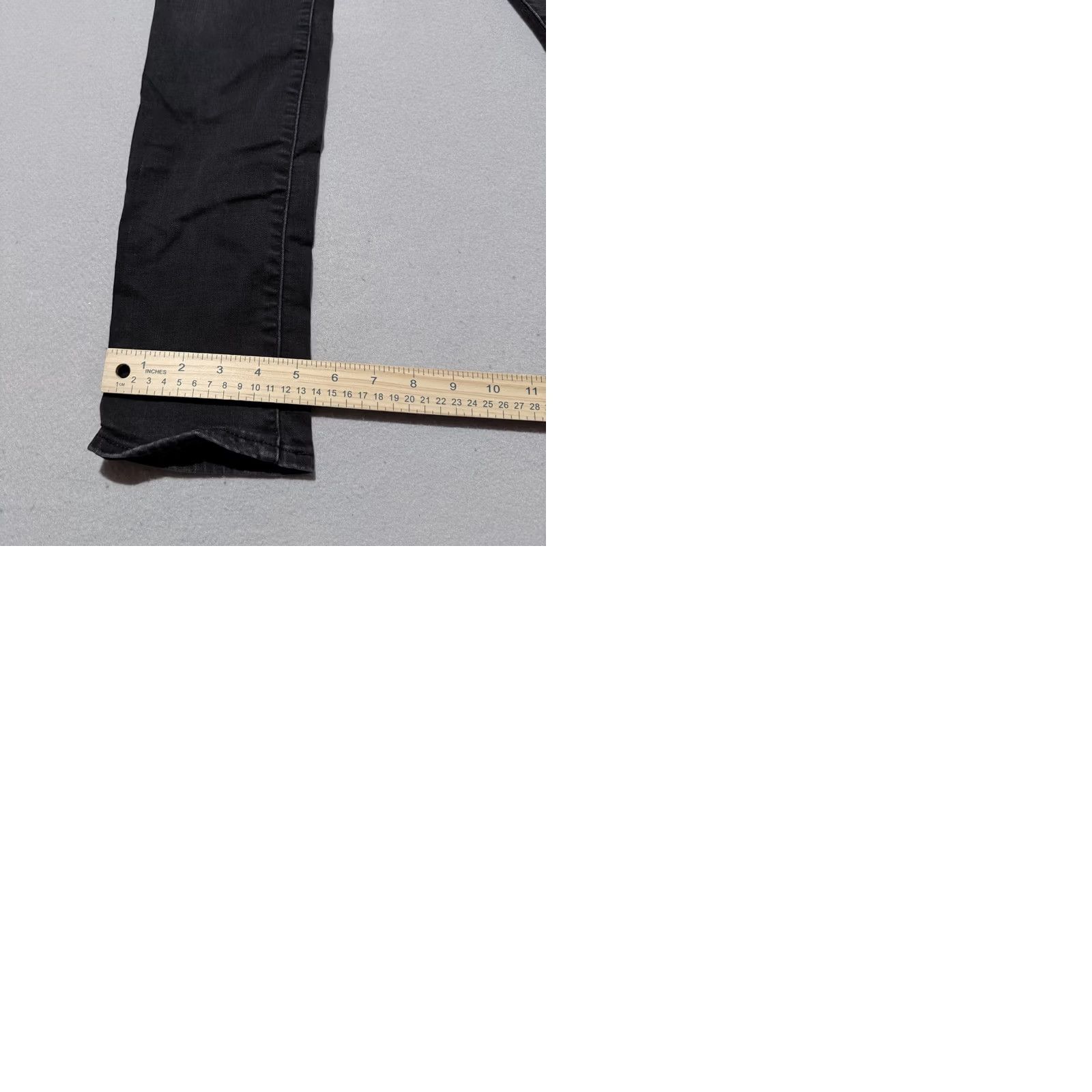Levi's Levi’s 311 Shaping Skinny Jeans Women Black Denim Classic Zip Fly 30x30 Size 30" / US 8 / IT 44 - 10 Thumbnail