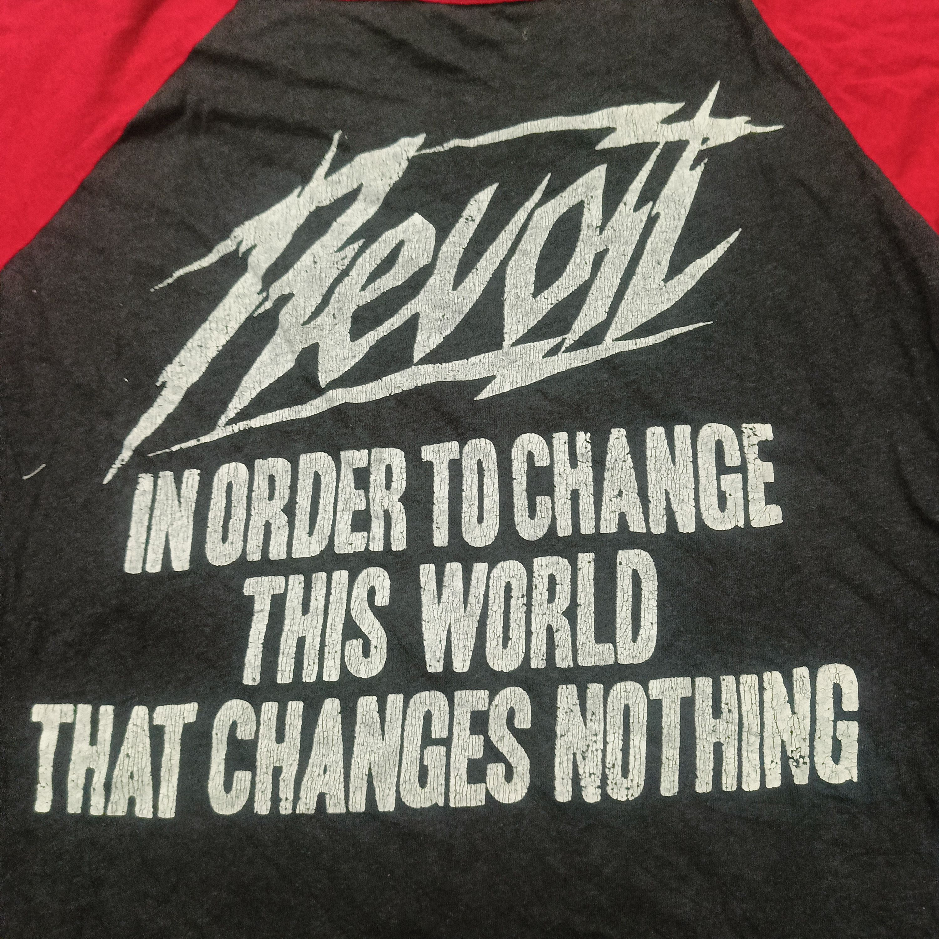 Vintage Rare!!! Vintage RNA Inc REVOLT Skull 3q t shirt Size M / US 6-8 / IT 42-44 - 9 Thumbnail