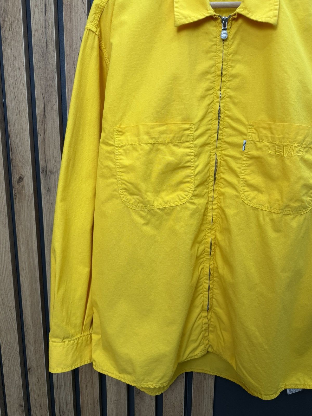 Levi's Vintage Clothing Vintage Levis Yellow Zip Up Jacket Shirt Mens Size L Size US L / EU 52-54 / 3 - 4 Thumbnail