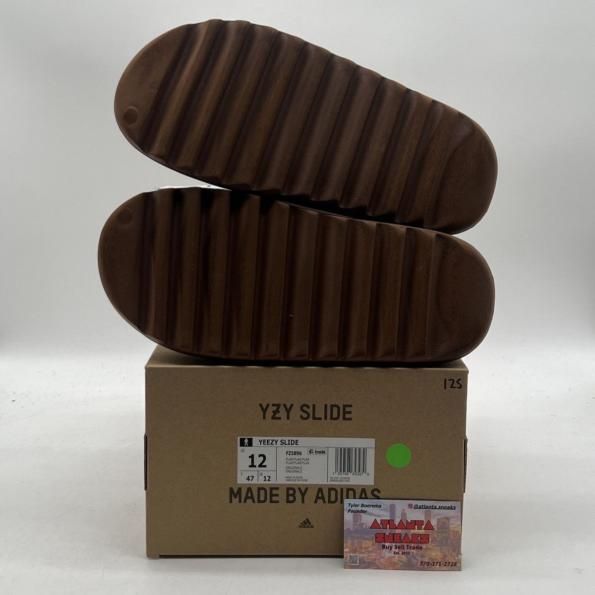 Adidas Yeezy slides flax Size US 12 / EU 45 - 8 Thumbnail