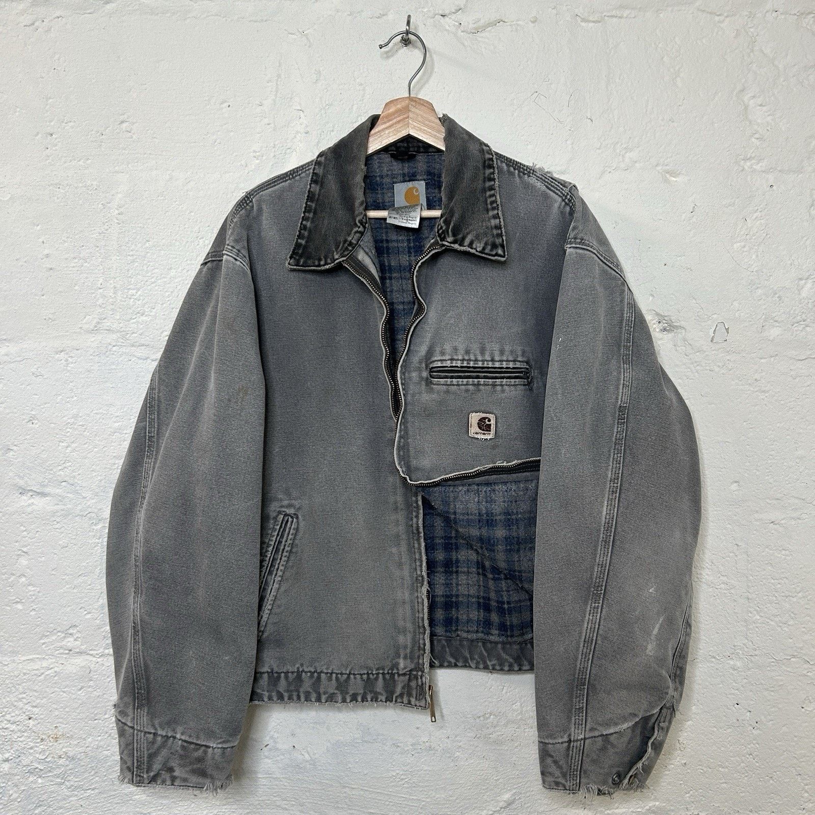 Carhartt Vintage Carhartt Blanket-Lined Detroit Jacket “Navy” J01 