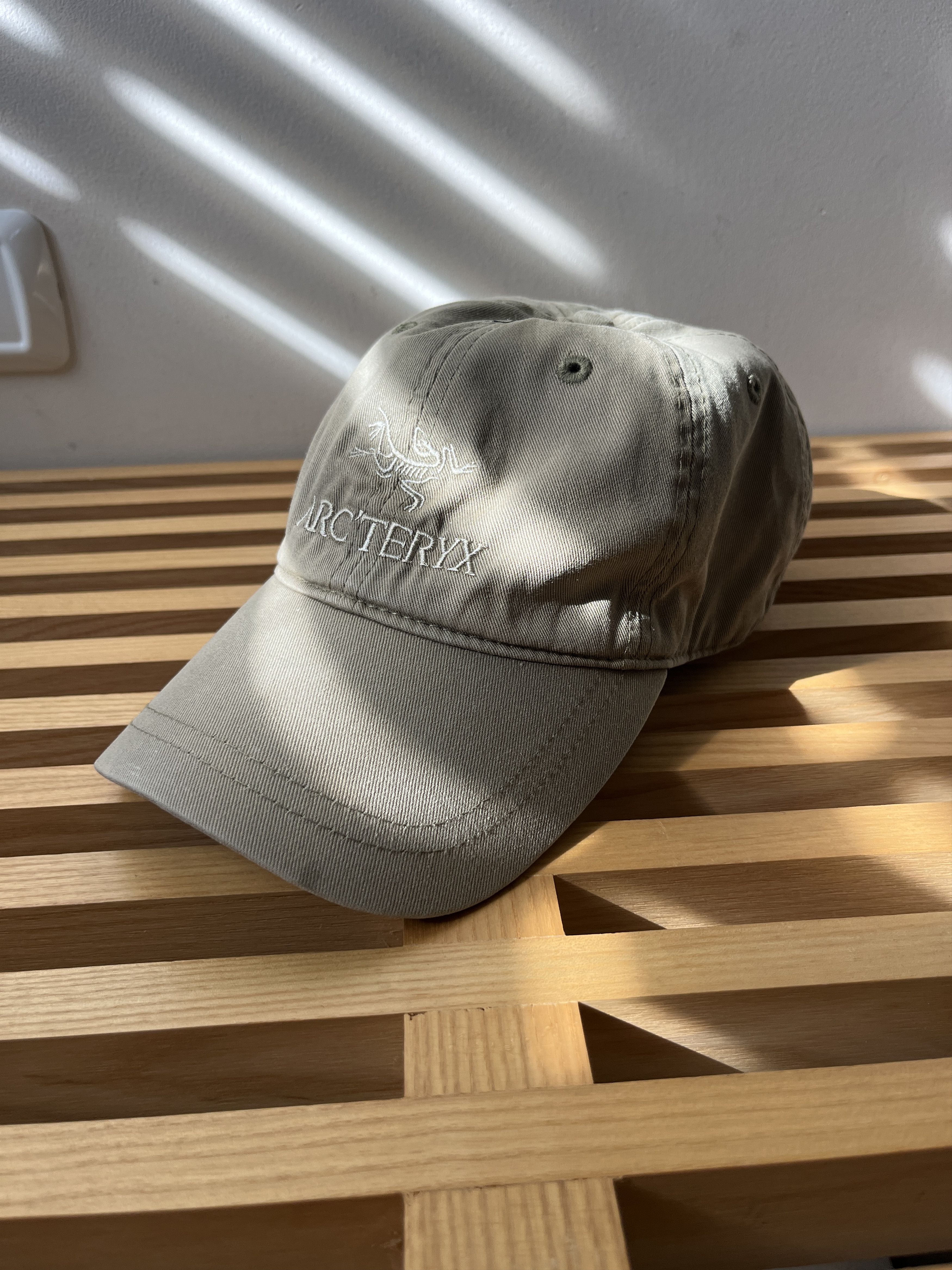 Arc'teryx Arc'teryx Embroidered Bird Cap Grey Size ONE SIZE - 1 Thumbnail