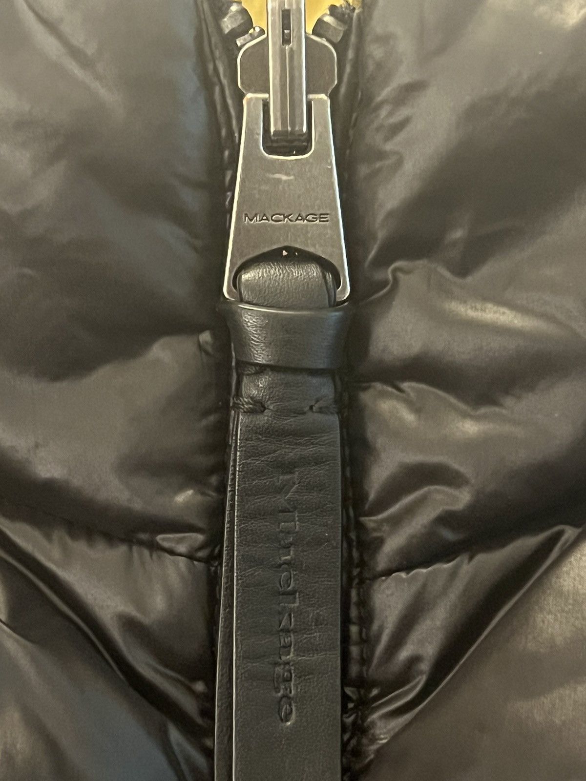 Mackage Mackage Angelo-M Reversible Sleeveless Puffer Jacket Sz 40 Size US M / EU 48-50 / 2 - 10 Thumbnail