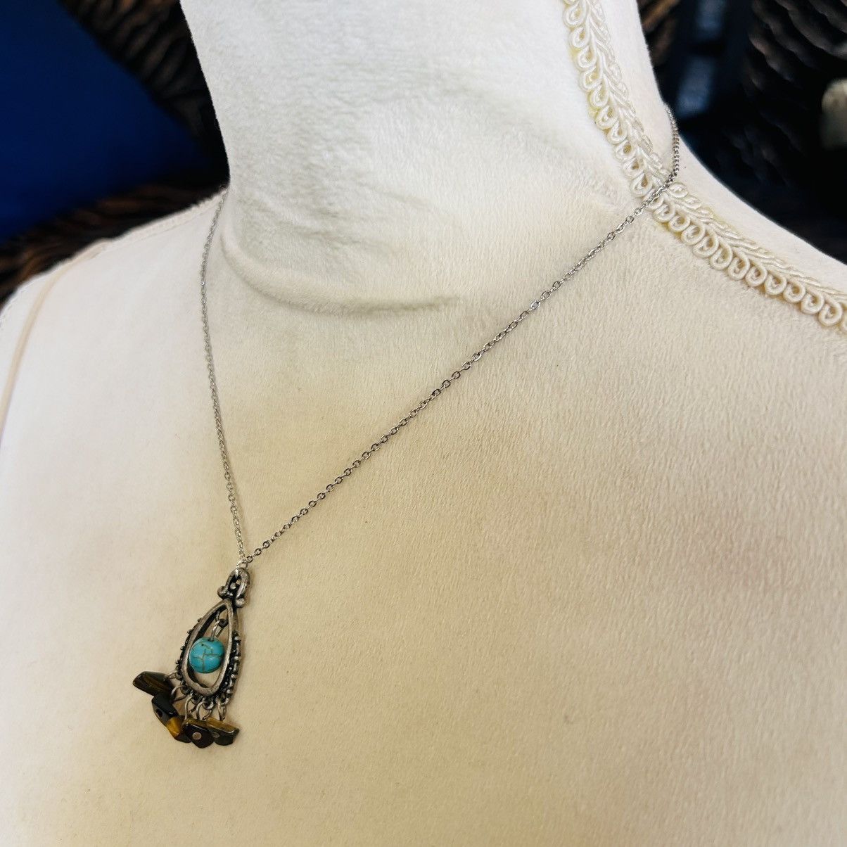 Handmade Handcrafted southwest style tigers eye turquoise necklace Size ONE SIZE - 4 Thumbnail