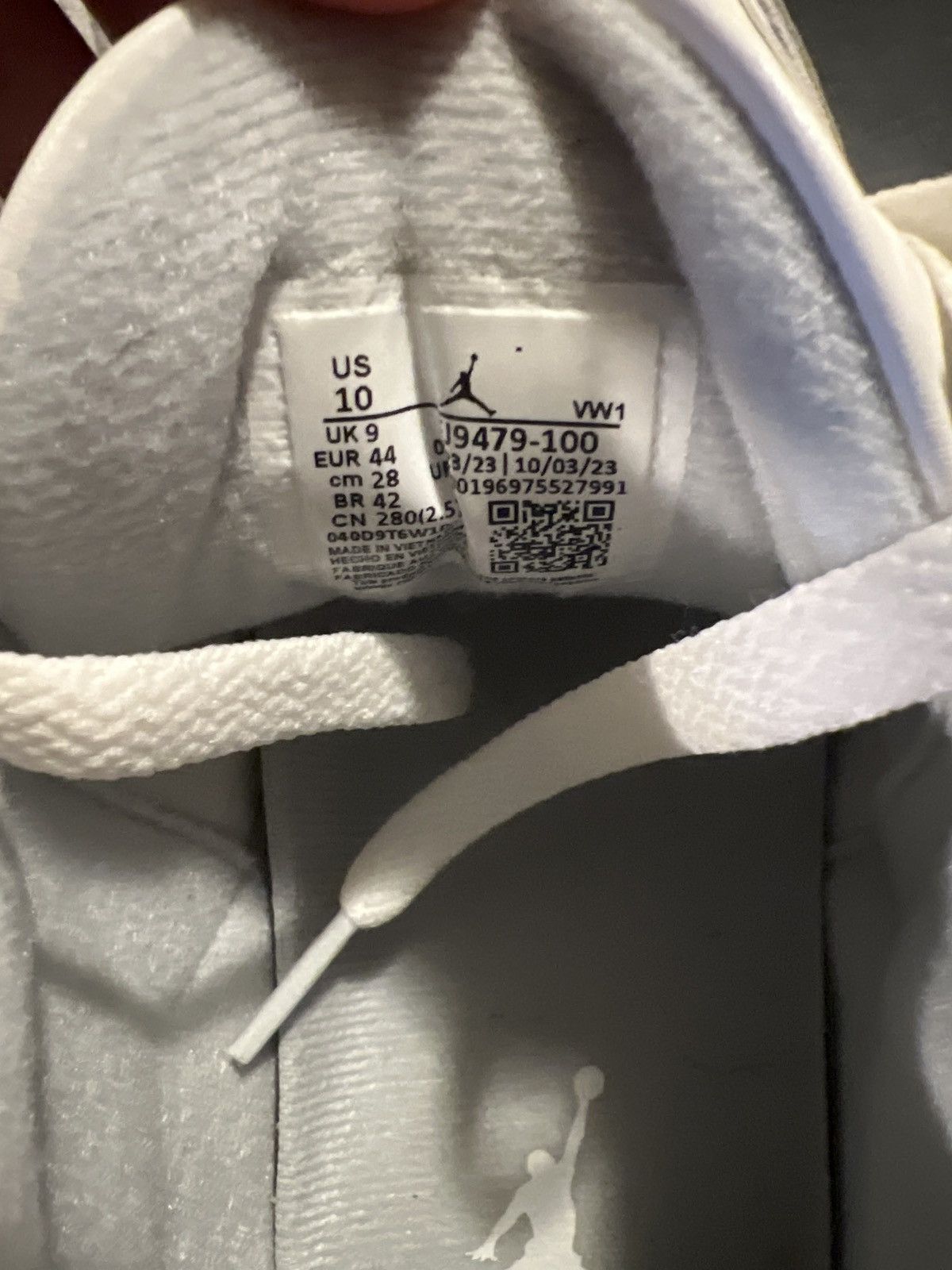 Nike AIR JORDAN 3 RETRO CRAFT Size US 10 / EU 43 - 8 Thumbnail
