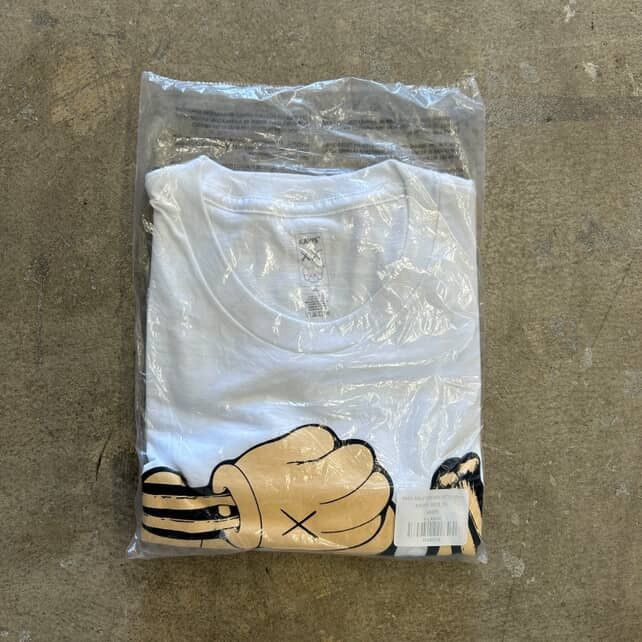 Kaws Kaws White Skeleton Tee XL Size US XL / EU 56 / 4 - 2 Thumbnail
