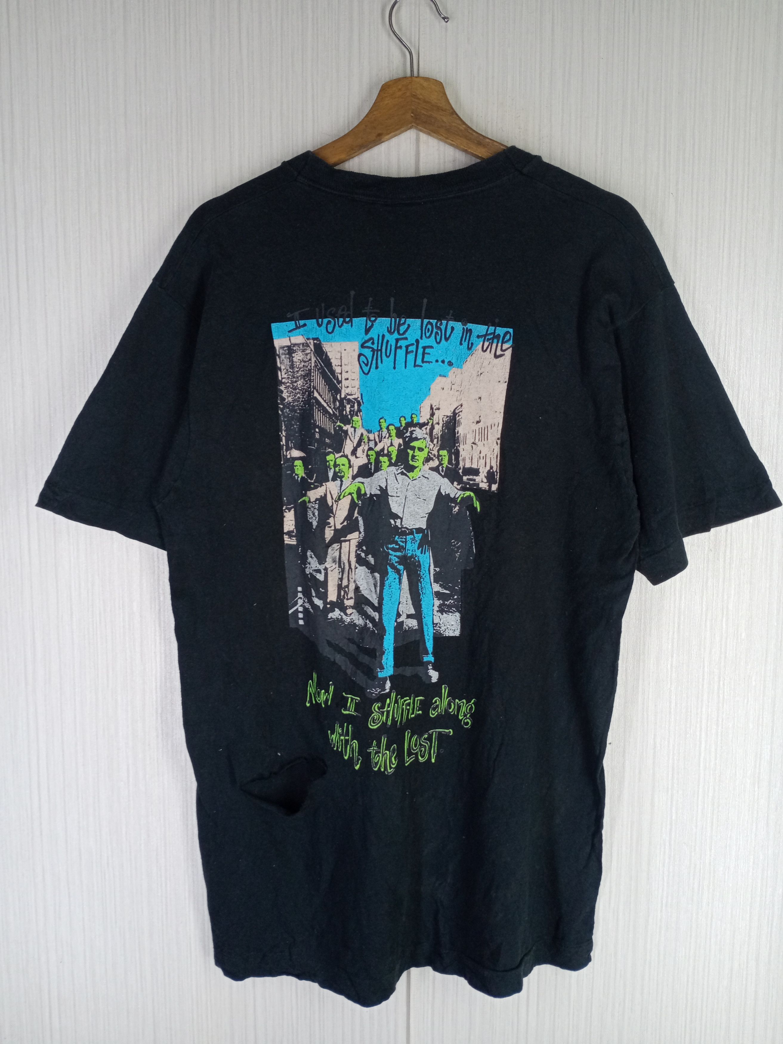 Vision Streetwear Rare Vintage 90s Vision Street Wear Distressted Tshirt Size US L / EU 52-54 / 3 - 1 Thumbnail