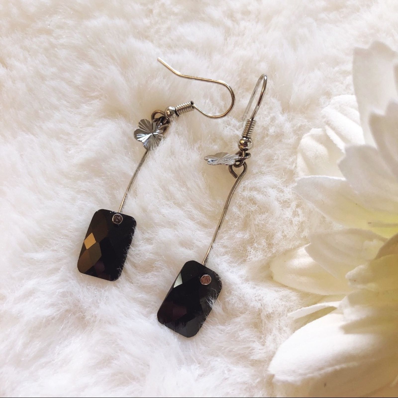 Other Silver Black Dazzle Earrings Size ONE SIZE - 3 Thumbnail
