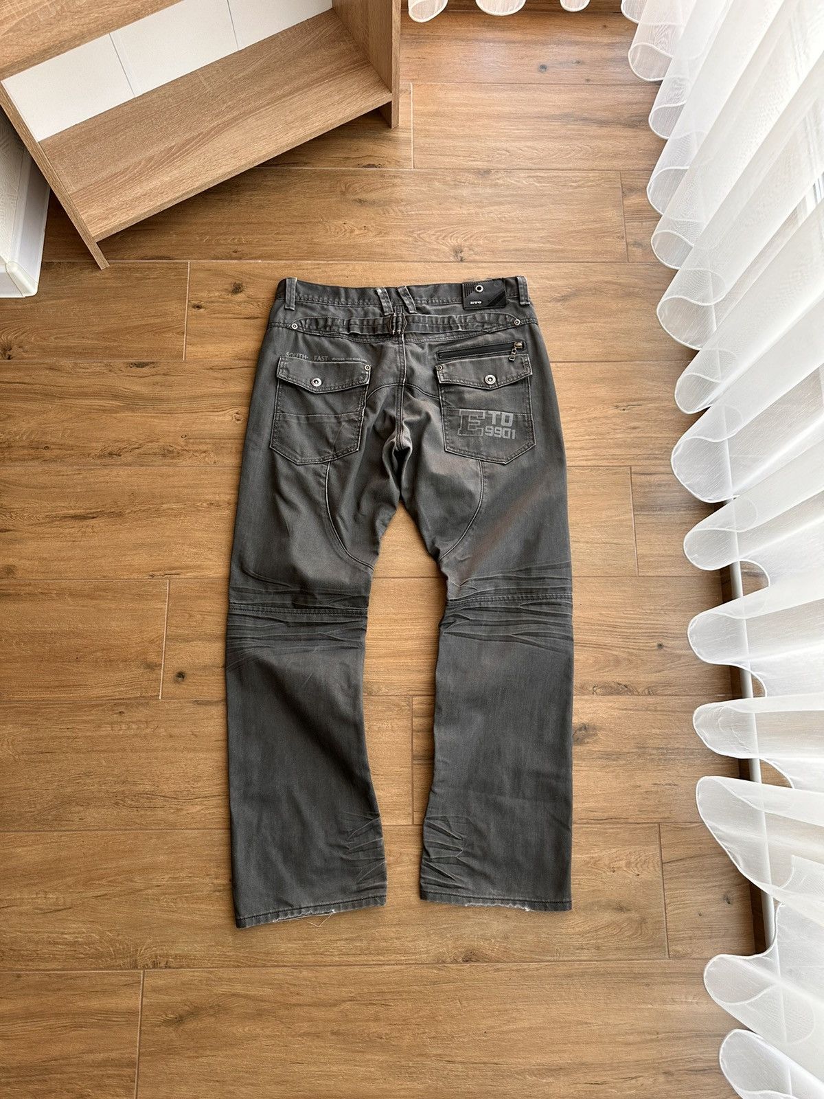 Image of Archival Clothing x Vintage Junya Watanabe Style Japanese Archival Cargo Pants in Grey (Size 36)