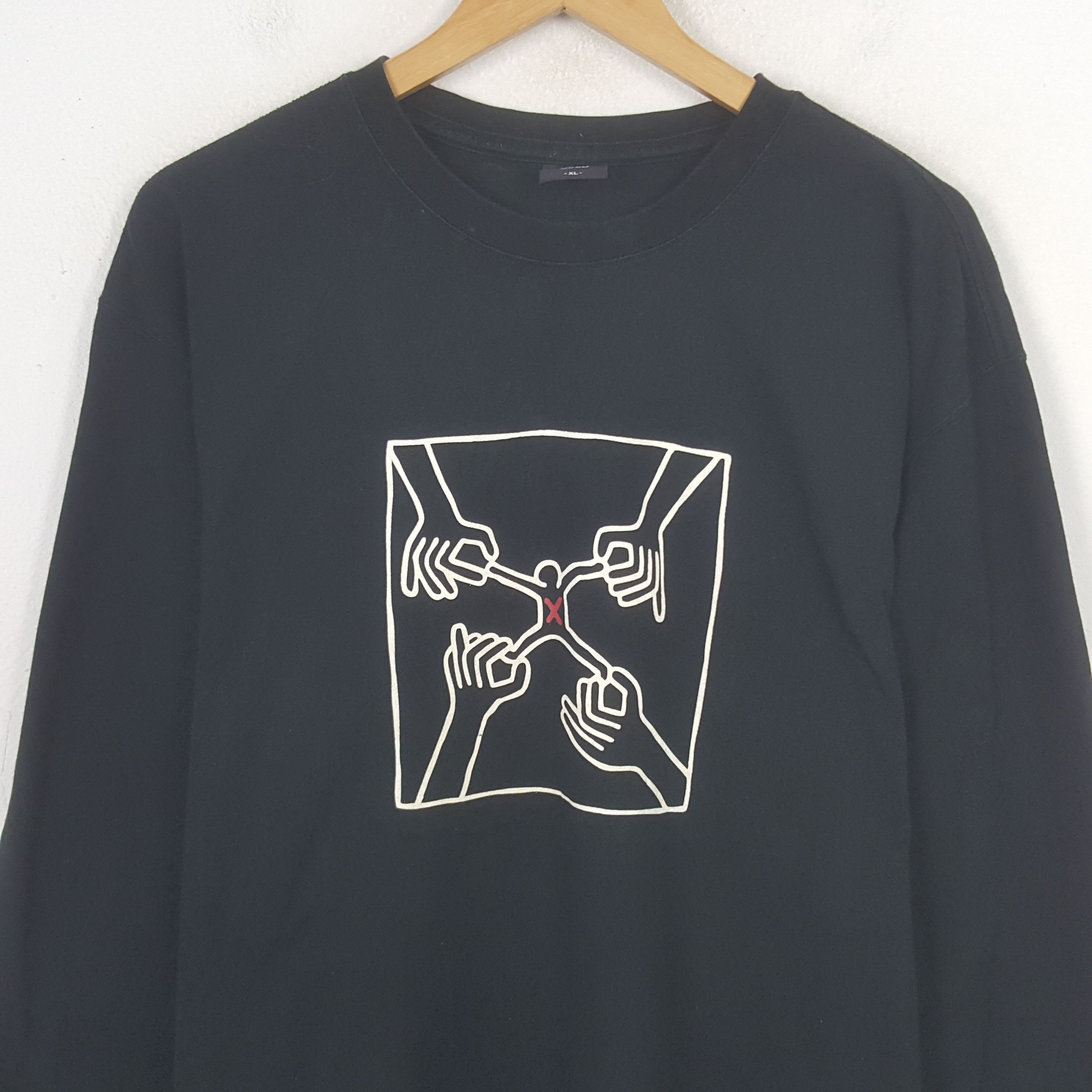 Keith Haring Vintage Uniqlo X Keith Haring Long Sleeve T-shirt RR19 Size US XL / EU 56 / 4 - 2 Thumbnail