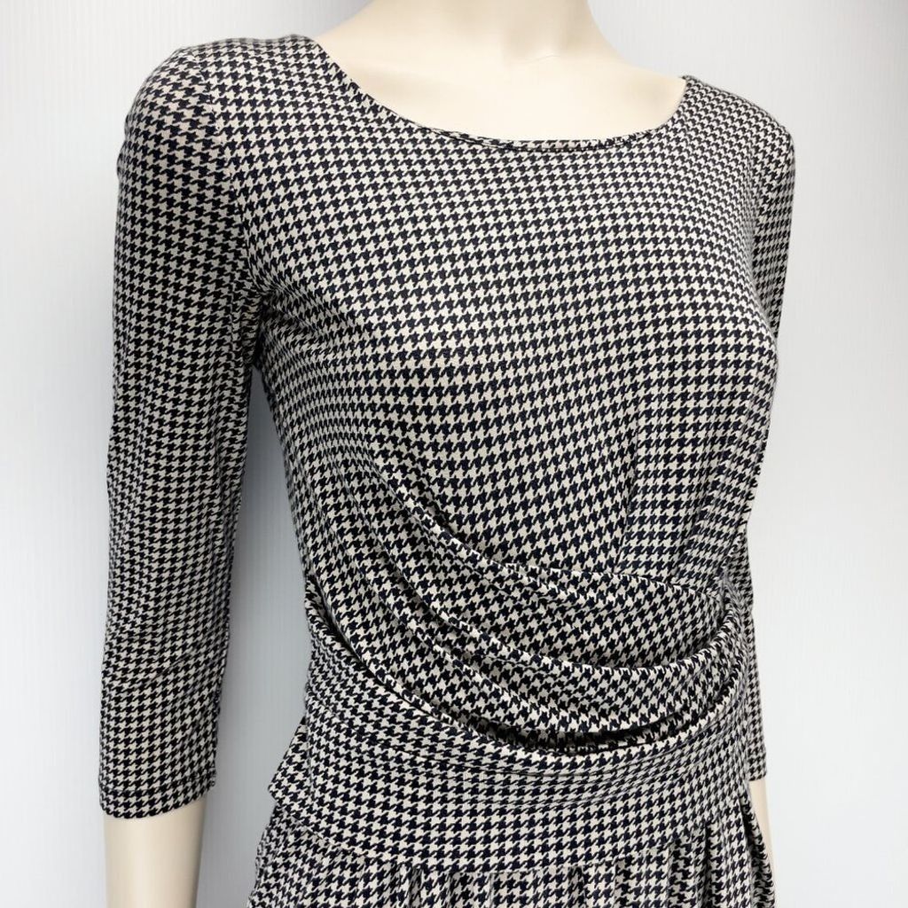 Weekend Max Mara MAXMARA Weekend Sheated Houndstooth Grey Scoop Neck Dress Size S / US 4 / IT 40 - 3 Thumbnail
