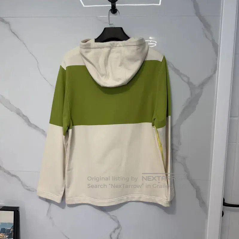 Loewe Green Cotton Graphic Sweatshirt for Women .