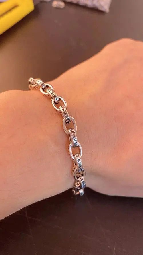 Jewelry Silver Chain Bracelet with Engraved Accents Size ONE SIZE - 2 Thumbnail