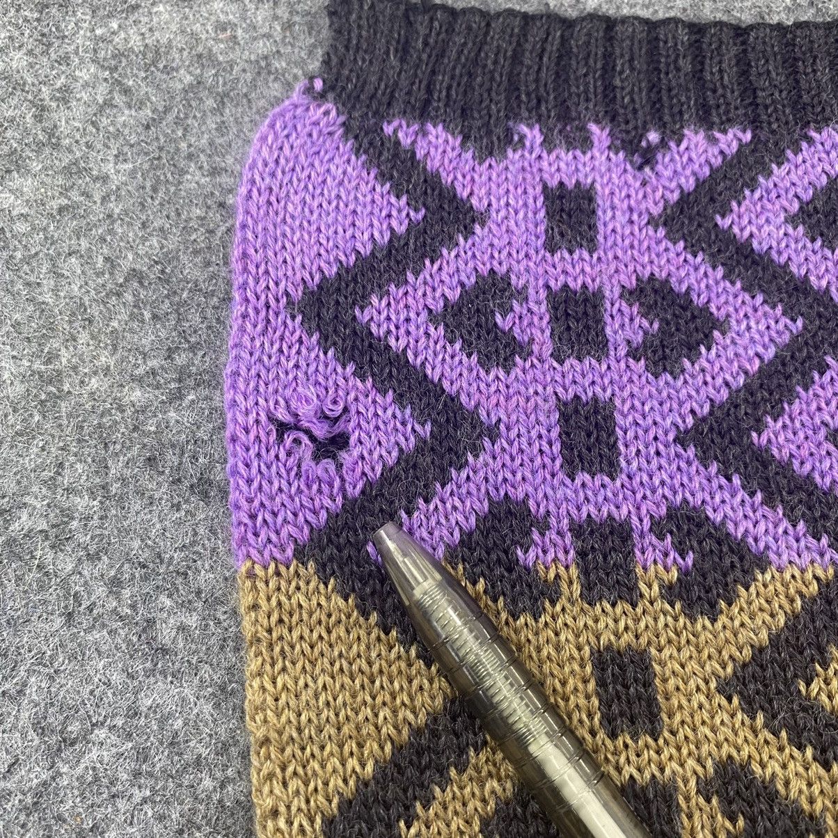 Vintage Missing Tag Vivienne Westwood Scarf/Muffler/Neckwear-T1099 Size ONE SIZE - 8 Thumbnail