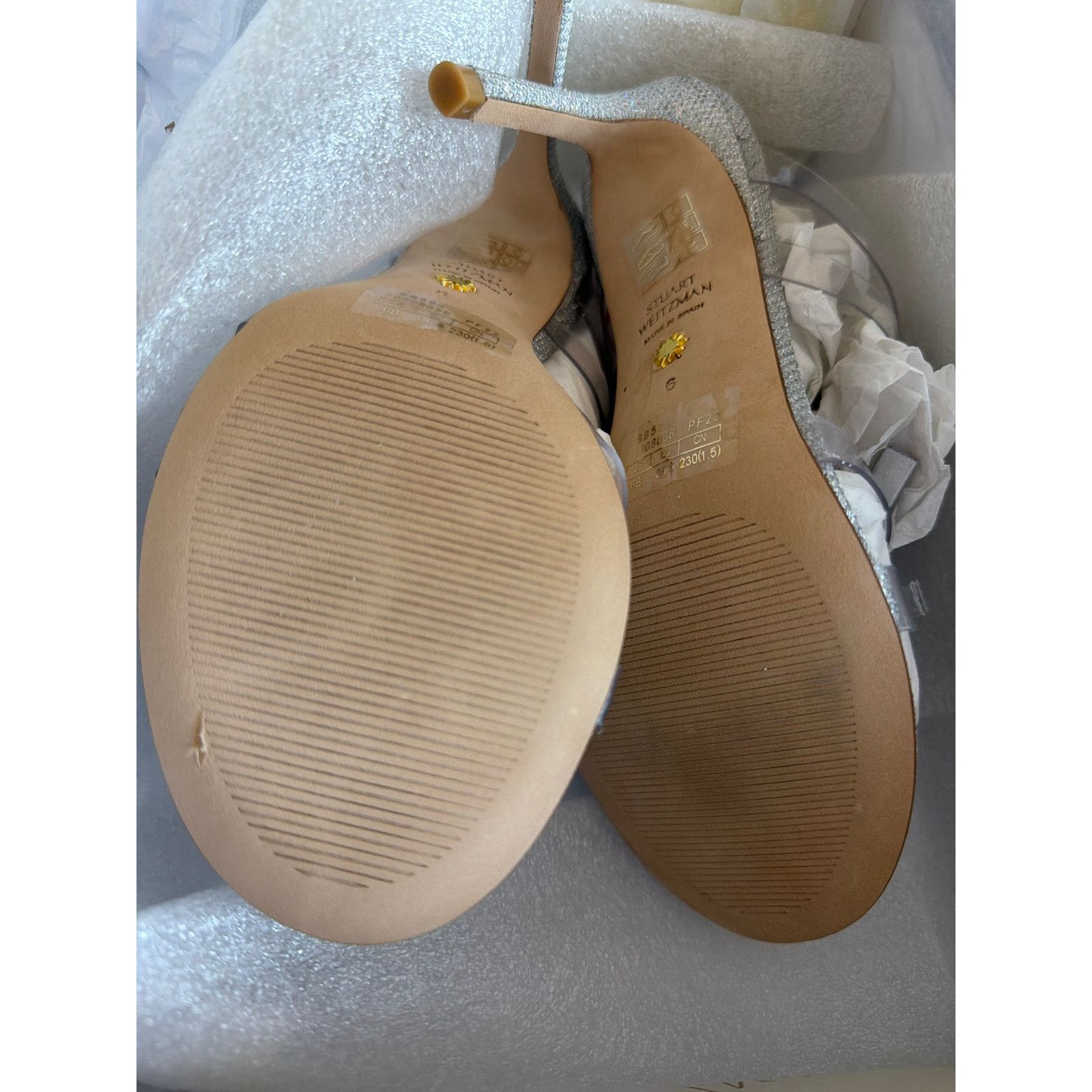 Stuart Weitzman New Stuart Weitzman clear rhinestone bow heels sz 6 Size US 6 / IT 36 - 11 Thumbnail