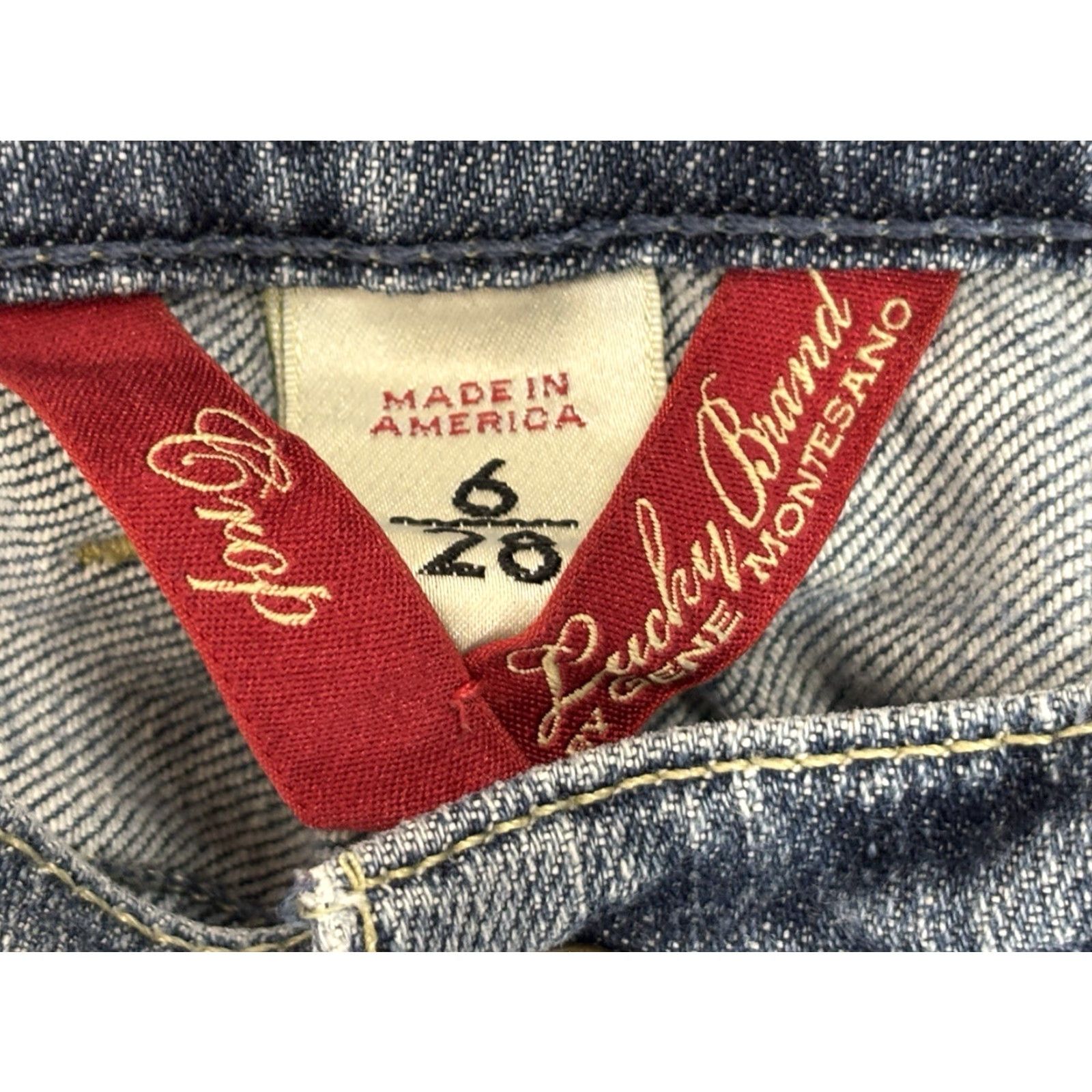 Lucky Brand VINTAGE Lucky Brand Capri Jeans Crop Dungarees Women’s Sz 6 28 Made USA Retro Blue Denim Capri Jeans Womens Size 28" / US 6 / IT 42 - 5 Thumbnail