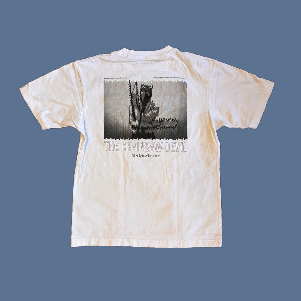 Uniqlo Uniqlo Chainsaw Man The Chainsaw Devil Kosuke Kawamura Shirt Men’s XS White Size US XS / EU 42 / 0 - 1 Thumbnail
