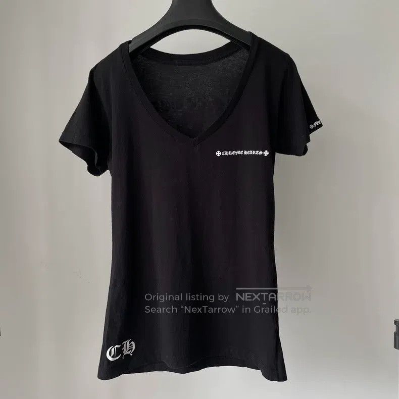 CHROME HEARTS Size M Black Sanskrit cross V-neck short slee