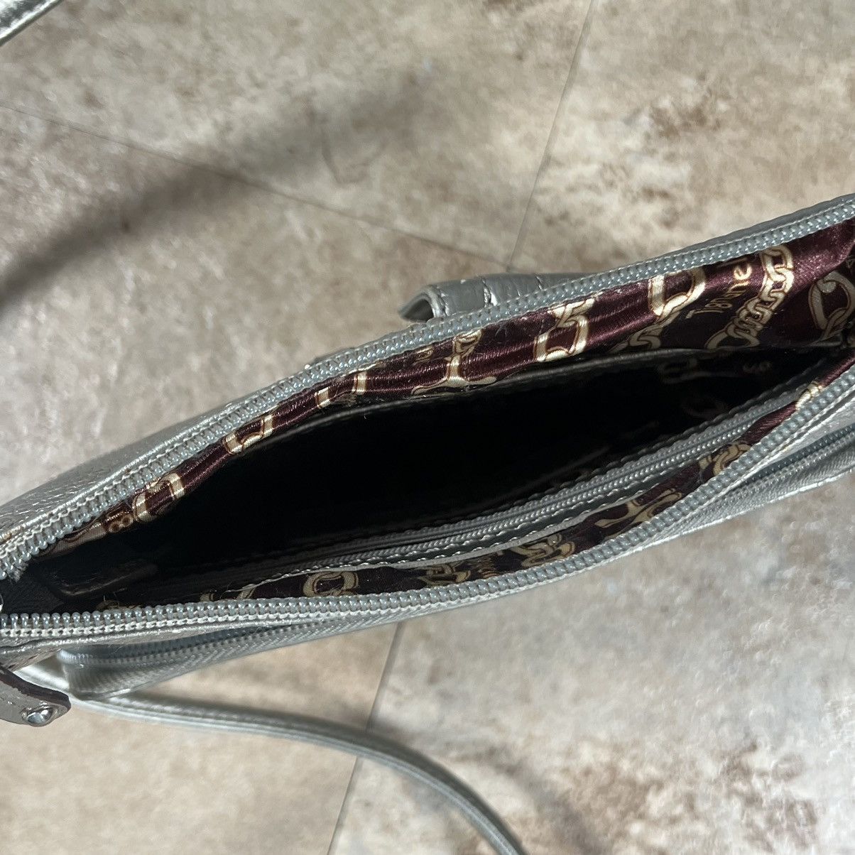 Vintage Tignanello Leather Crossbody Handbag Purse Silver Size ONE SIZE - 3 Thumbnail