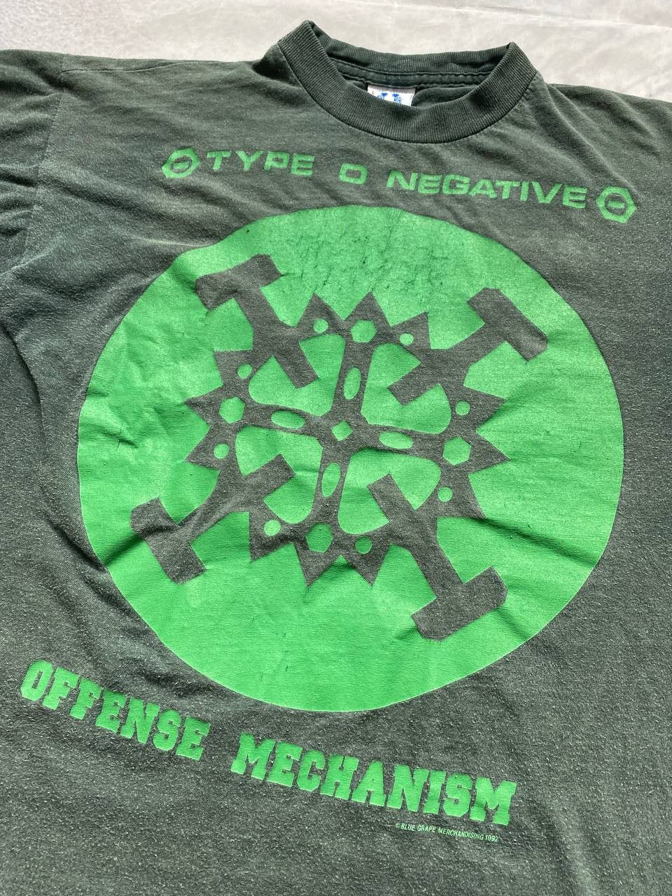 Band Tees 1992 Type O Negative Offense Mechanism T shirt Size US L / EU 52-54 / 3 - 3 Thumbnail