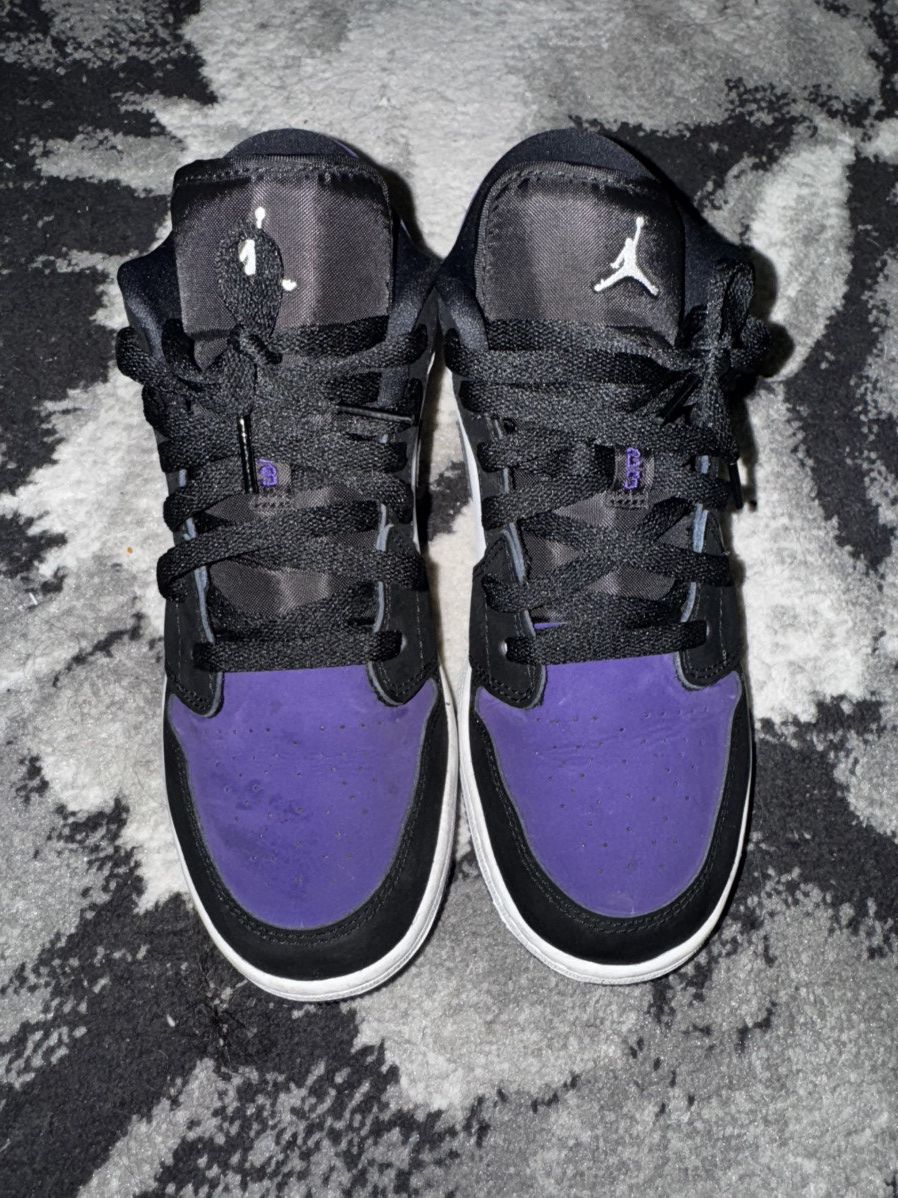 Nike Jordan 1 Low Court Purple Size US 7 / EU 40 - 3 Thumbnail