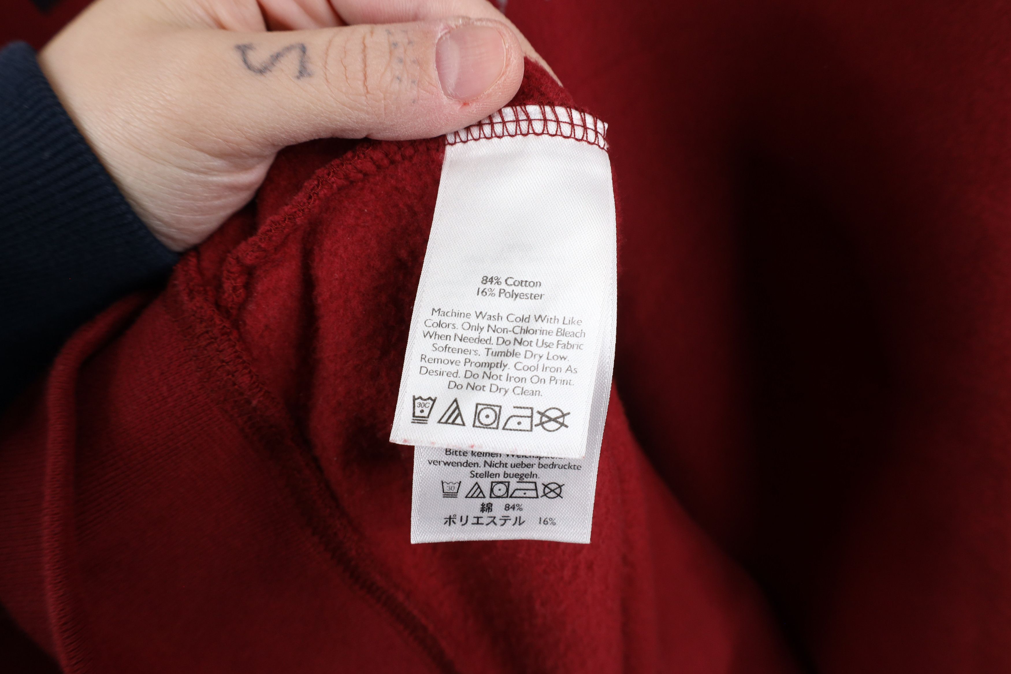 Eddie Bauer × Vintage Vintage Eddie Bauer Letter Spell Out Crewneck Sweatshirt Size US XL / EU 56 / 4 - 8 Thumbnail