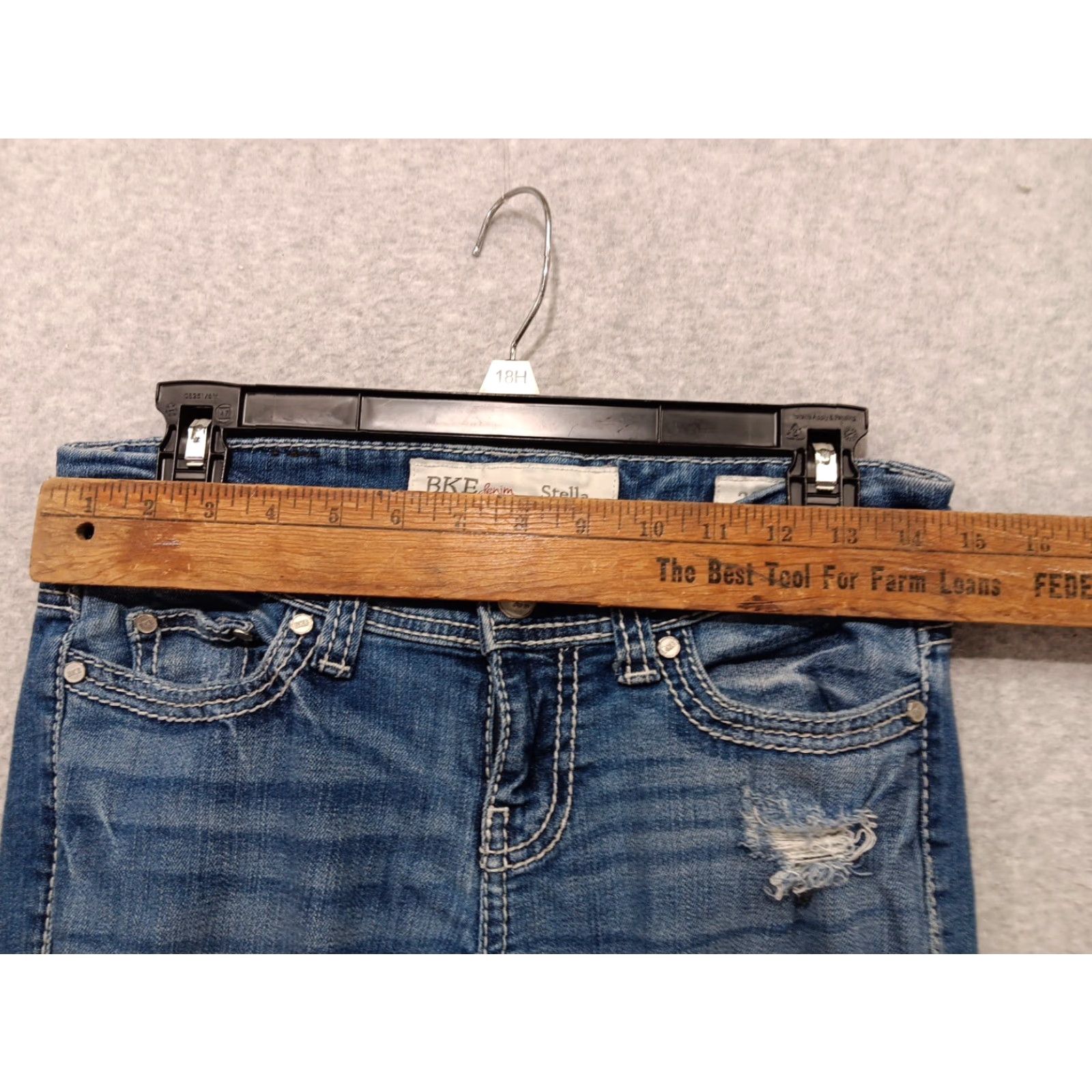 Vintage BKE Buckle Jeans Women's 26R 31.5L Stella Straight Stretch Denim Distressed Jeans Blue 5-Pocket Logo Button Zip Mens Womens Girls? Size 26" / US 2 / IT 38 - 6 Thumbnail