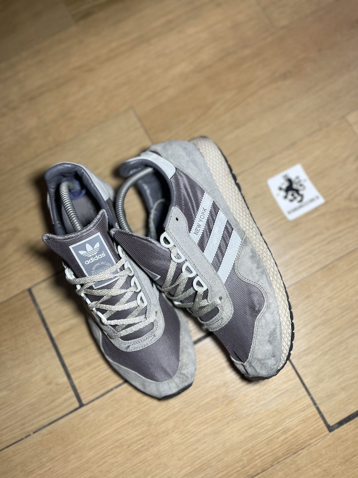 Adidas ADIDAS NEWYORK Size US 7.5 / EU 40-41 - 3 Thumbnail