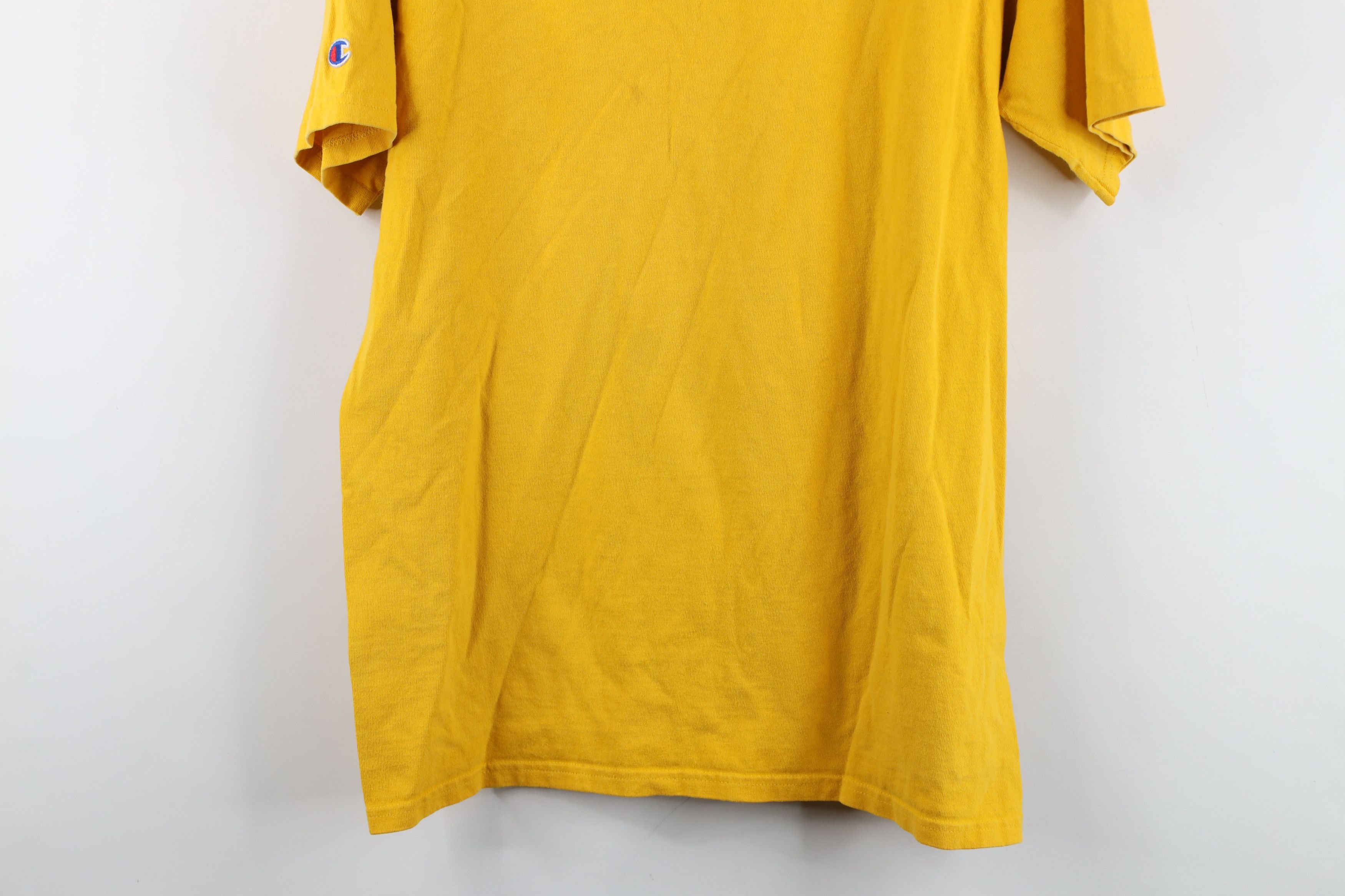 Champion Vintage Y2K Champion Logo Patch Cotton Knit T-Shirt Yellow Size US L / EU 52-54 / 3 - 14 Thumbnail