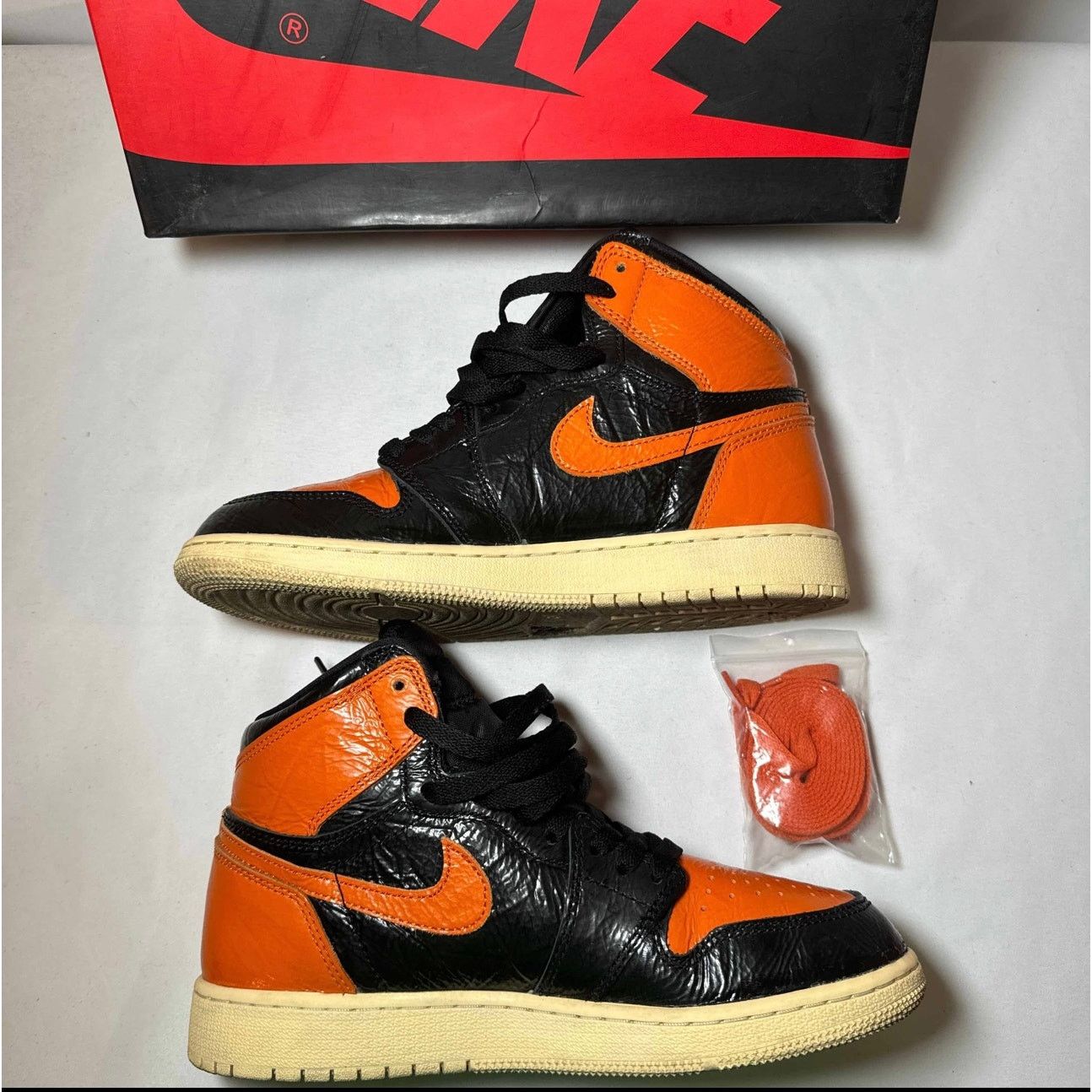 Jordan Brand × Nike Size 6 Air Jordan 1 Retro High OG GS Shattered Backboard 3.0 Size US 6 / EU 39 - 3 Thumbnail