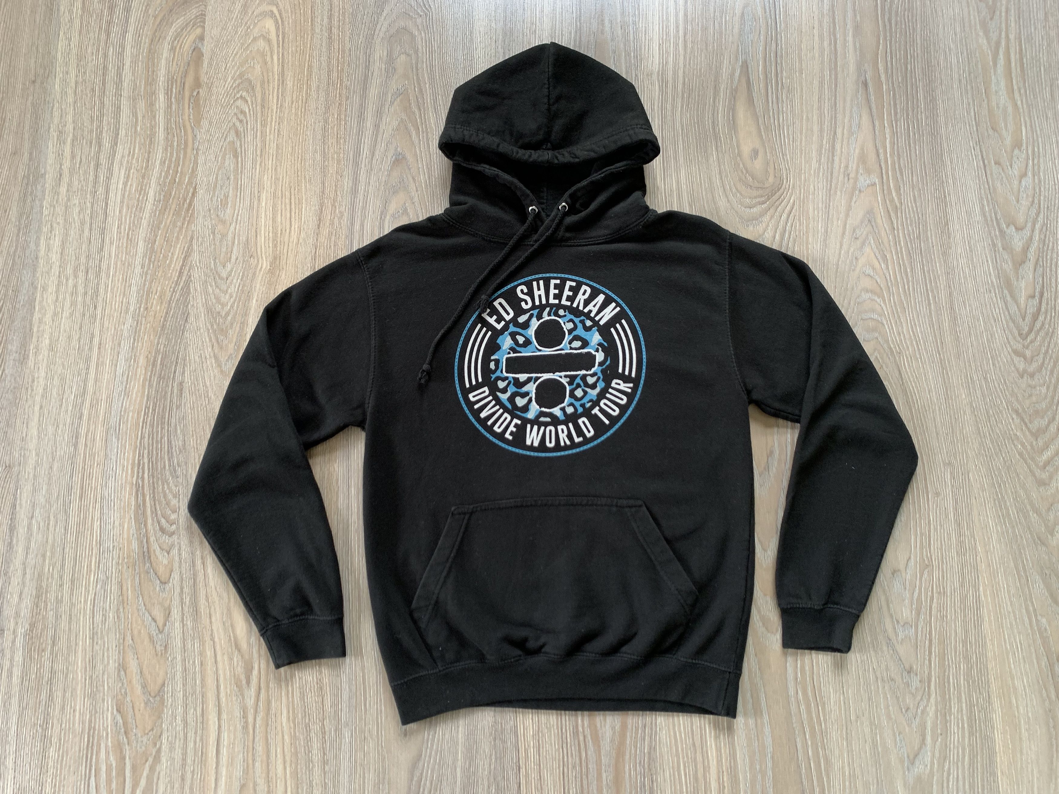 Band Tees Ed Sheeran Divide World Tour Black Hoodie Size US XS / EU 42 / 0 - 2 Thumbnail