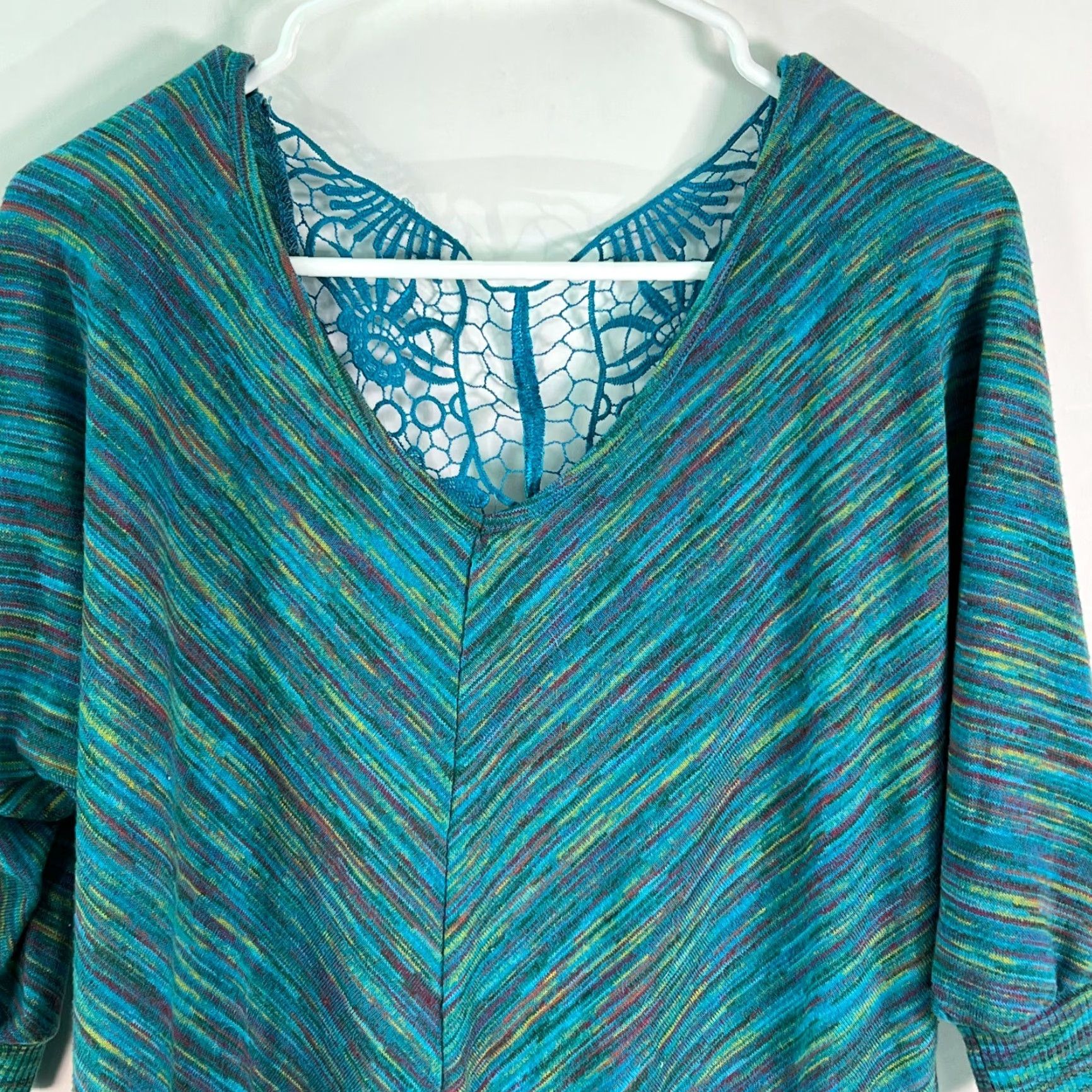 Almost Famous Almost Famous Womens Blouse Size L Lace Back Blue Swirl Pullover Size L / US 10 / IT 46 - 3 Thumbnail