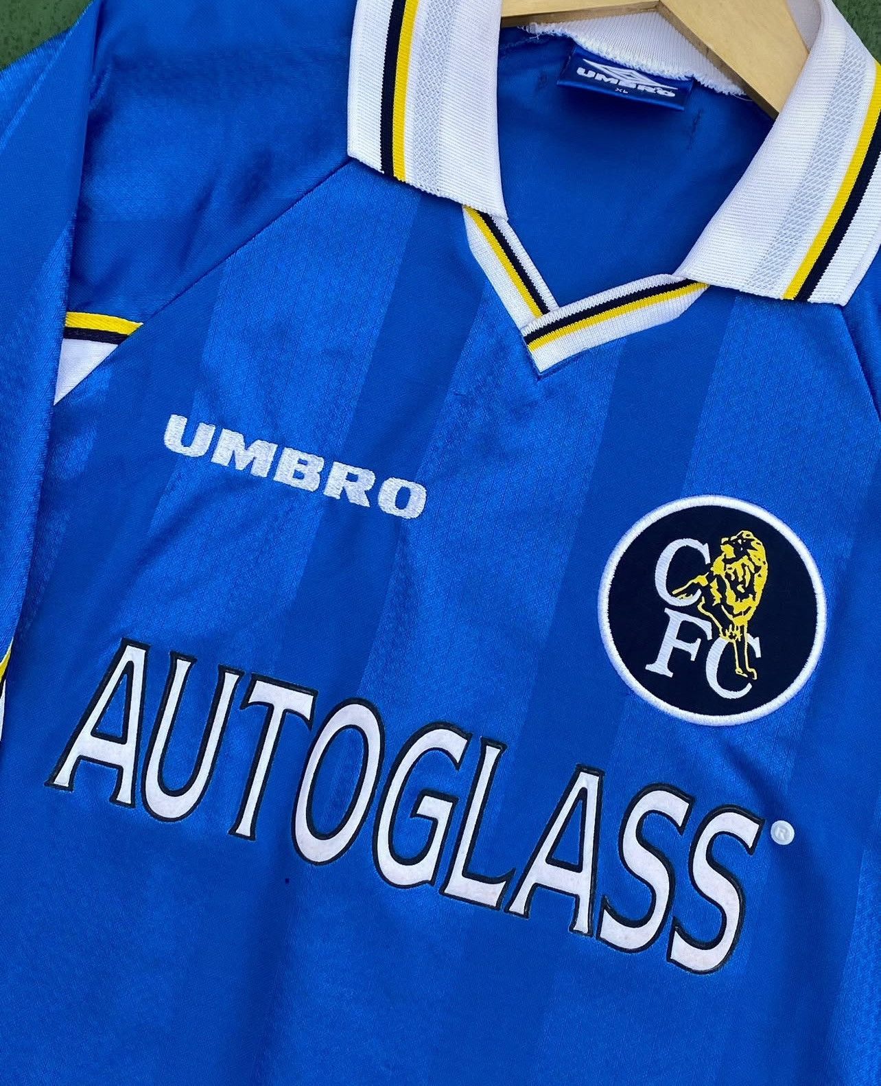 Chelsea Soccer × Umbro Jersey chelsea 1997 Size US XL / EU 56 / 4 - 4 Thumbnail