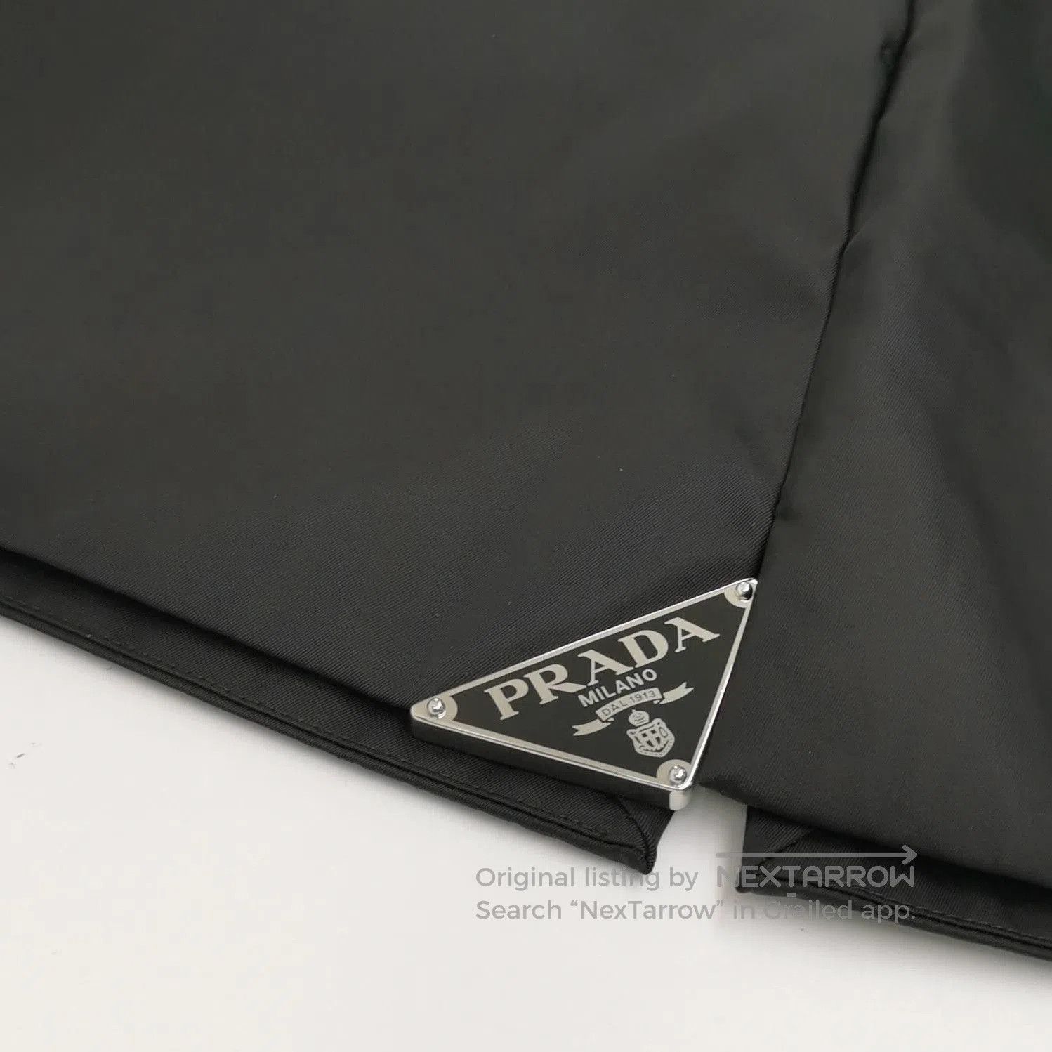 Prada Prada Solid Black Skirt Size 36 . Size 22" - 1 Thumbnail
