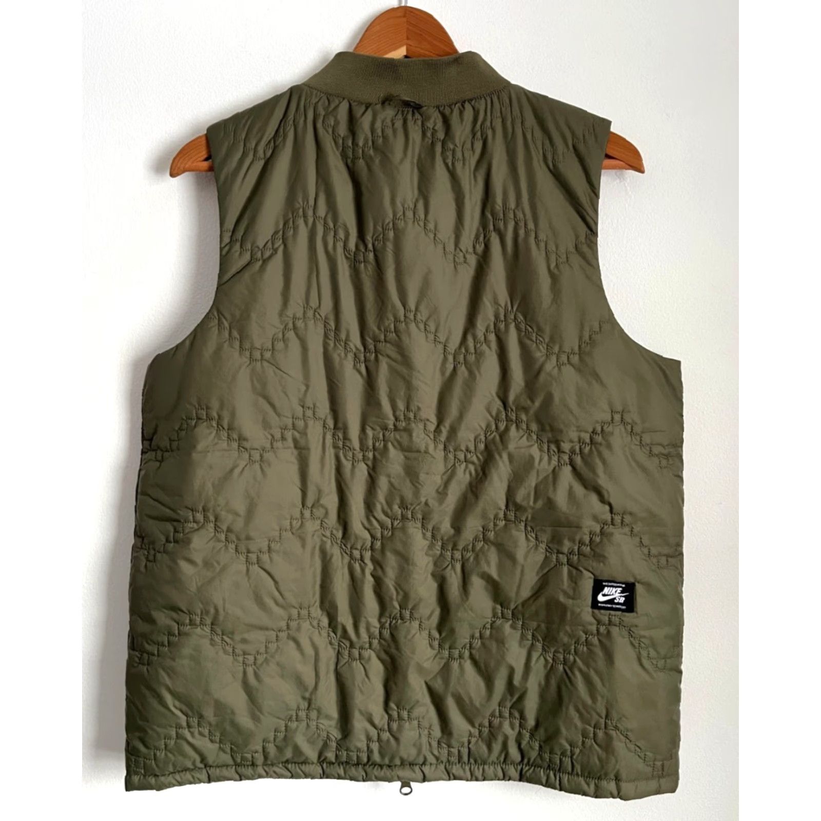 Nike Nike SB Shield Insulated Vest Men’s Quilted Pockets Nylon Olive Green Sz M Size US M / EU 48-50 / 2 - 3 Thumbnail