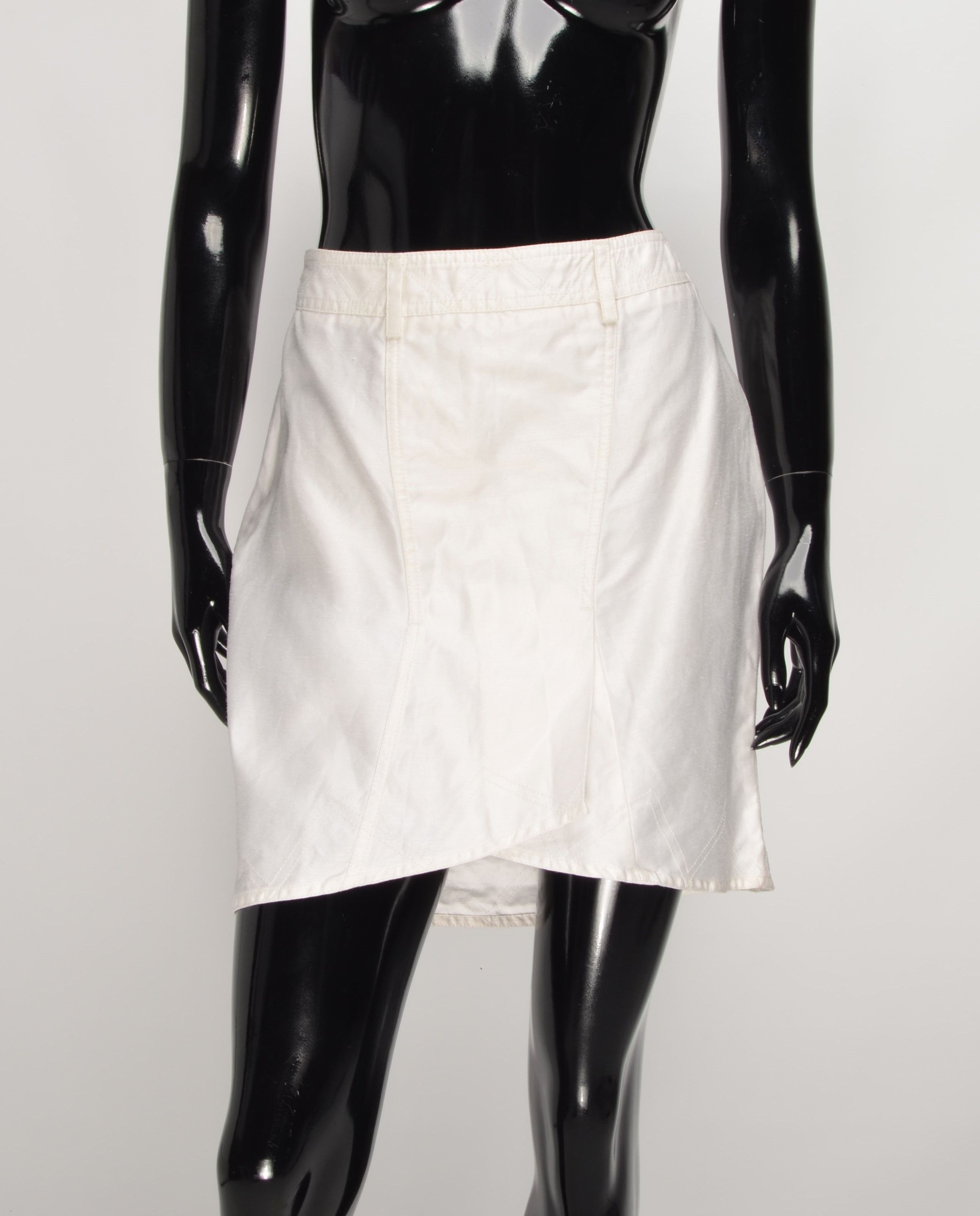 Gucci Gucci Vintage 2004 by Tom Ford Mini White Skirt Size 30" / US 8 / IT 44 - 1 Thumbnail