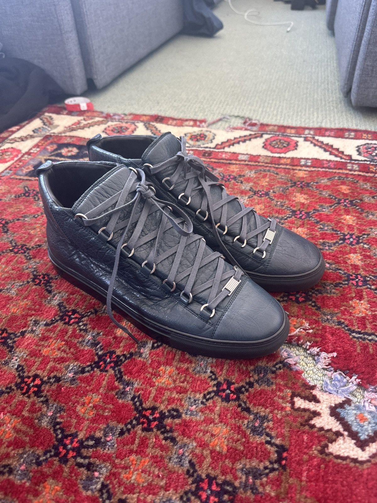 Navy blue balenciaga arena 2025