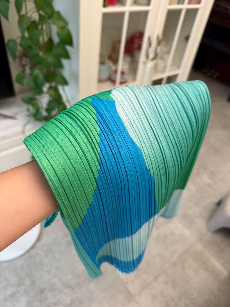 Issey Miyake Issey Miyake size:3 Green pleated short-sleeved shirt Size XS / US 0-2 / IT 36-38 - 6 Thumbnail