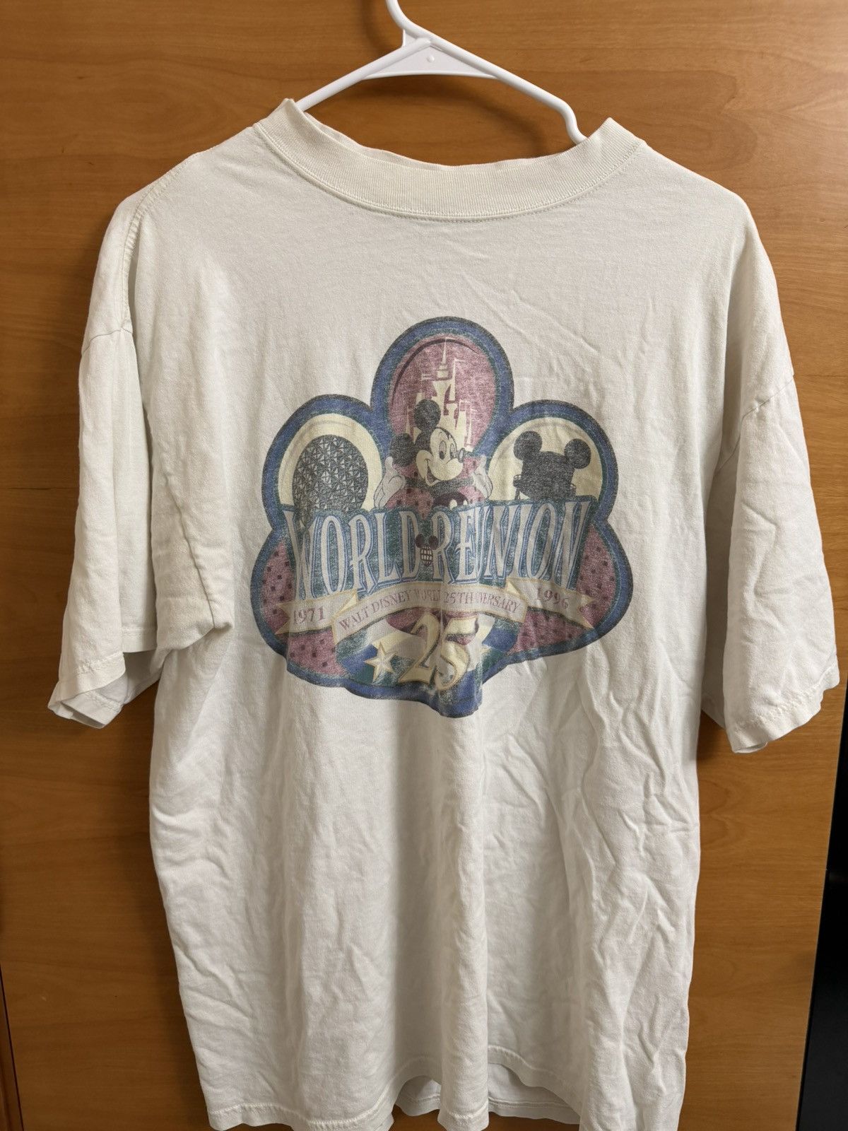 Vintage Disney World 25th Anniversary Tee Size US L / EU 52-54 / 3 - 1 Thumbnail