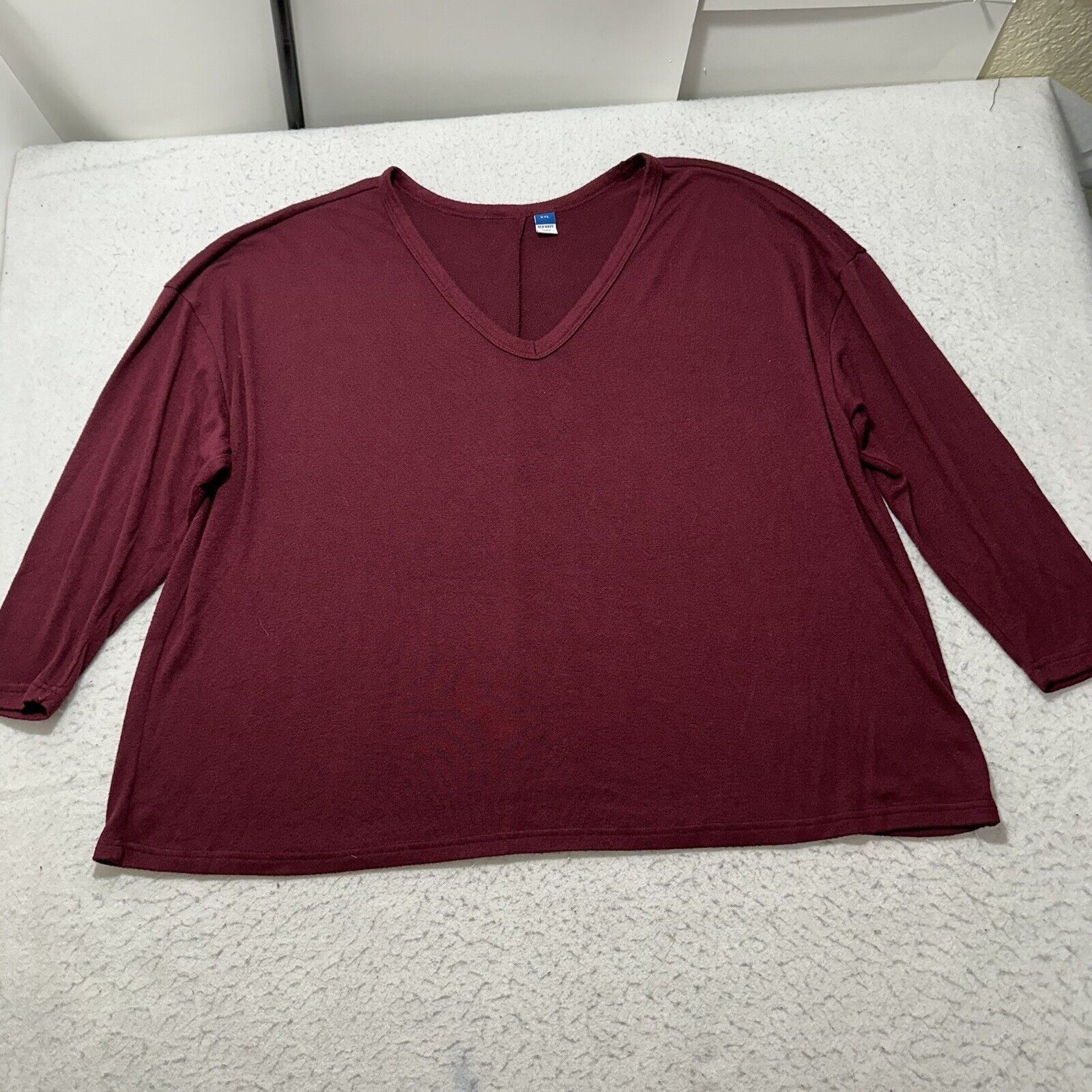 Old Navy Old Navy XXL V-Neck Sweater Burgundy / Maroon Pullover Size XXL / US 16-18 / IT 52-54 - 1 Thumbnail