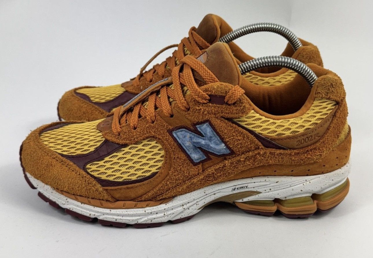 New Balance NEW BALANCE 2002R SELEHE BEMBURY BE THE JOURNEY SNEAKERS Size US 9.5 / EU 42-43 - 5 Thumbnail
