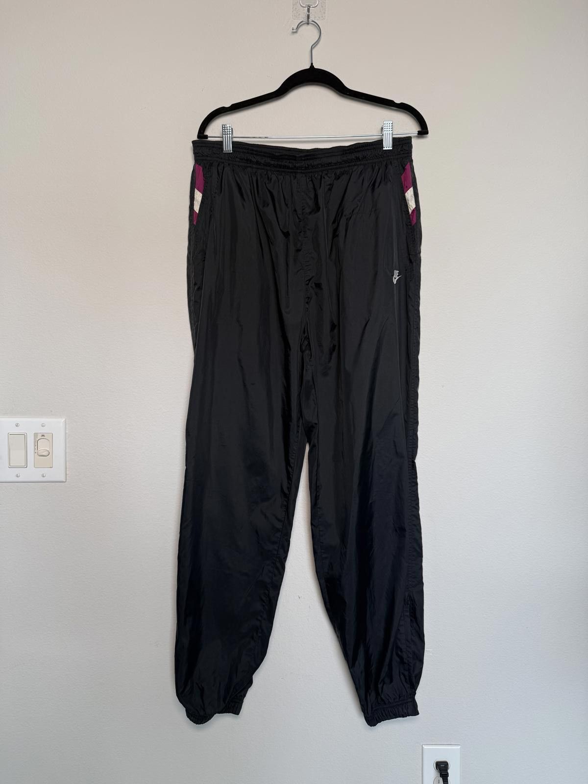 Nike Vintage 90s Nike Black Nylon Windbreaker Track Pants Size US 30 / EU 46 - 2 Thumbnail