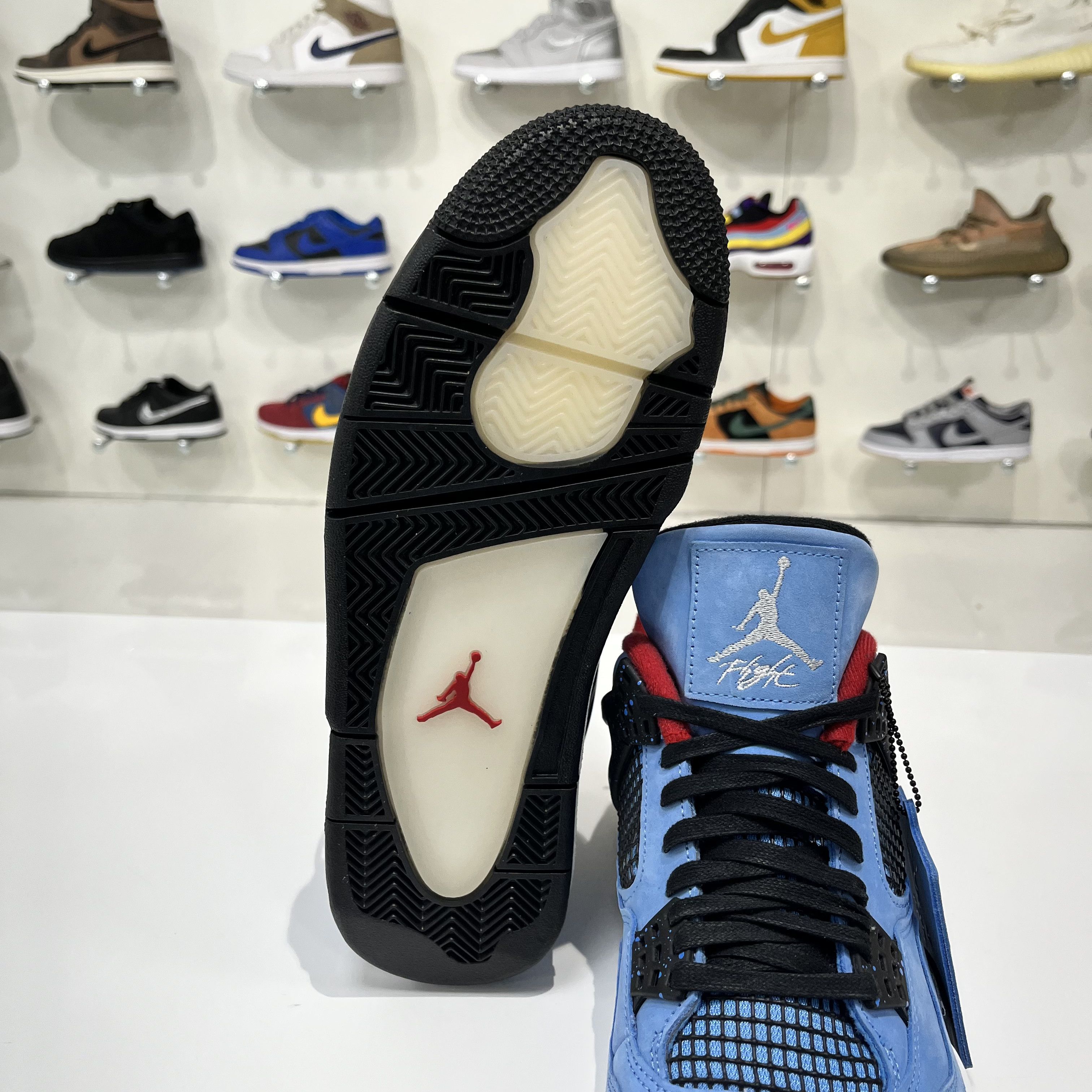 Nike × Travis Scott Air Jordan 4 Retro Travis Scott Cactus Jack Size US 10 / EU 43 - 11 Thumbnail