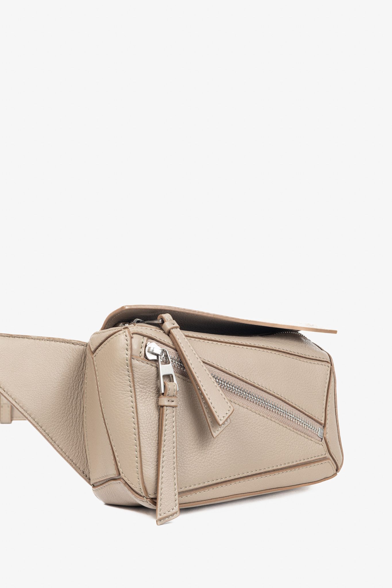 Loewe Loewe Mini Puzzle Sand Classic Calfskin Bumbag Size ONE SIZE - 2 Thumbnail