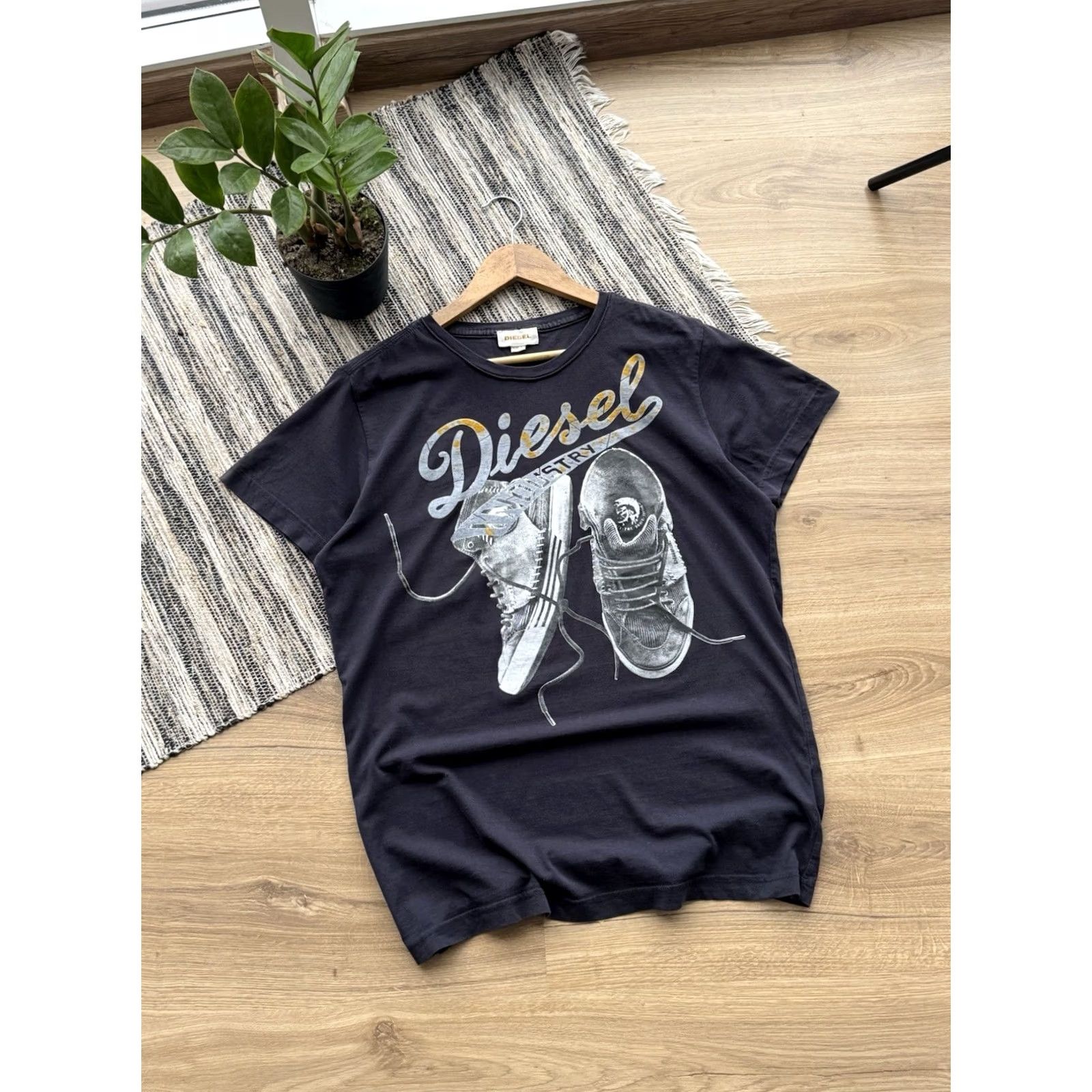 Diesel DIESEL VINTAGE LOGO T SHIRT Big LOGO 90s City Retro Mens L Black Size US L / EU 52-54 / 3 - 3 Thumbnail
