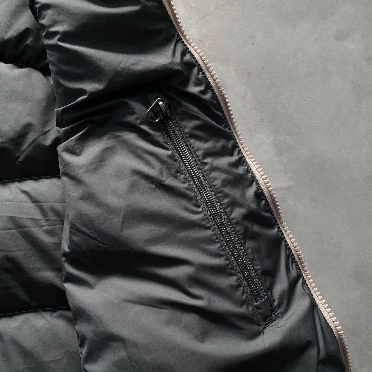 The North Face 90s The North Face Puffer 700 Vest Oakley ARCTERYX Style Size S / US 4 / IT 40 - 8 Thumbnail
